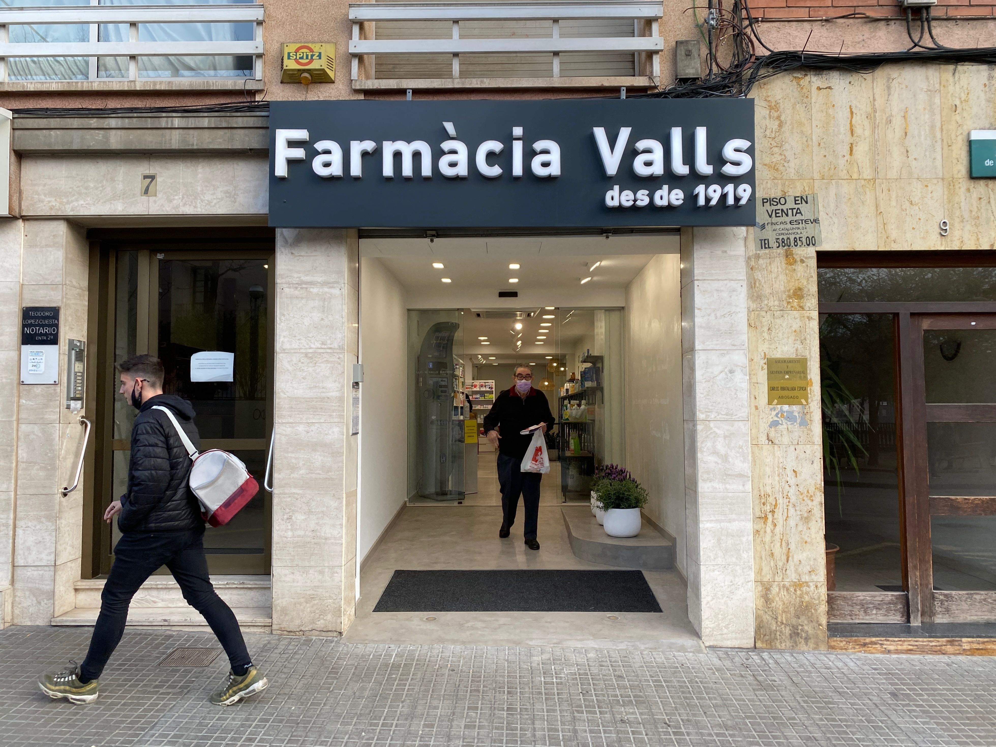 La nova ubicació de la Farmàcia Valls / Laura Arias
