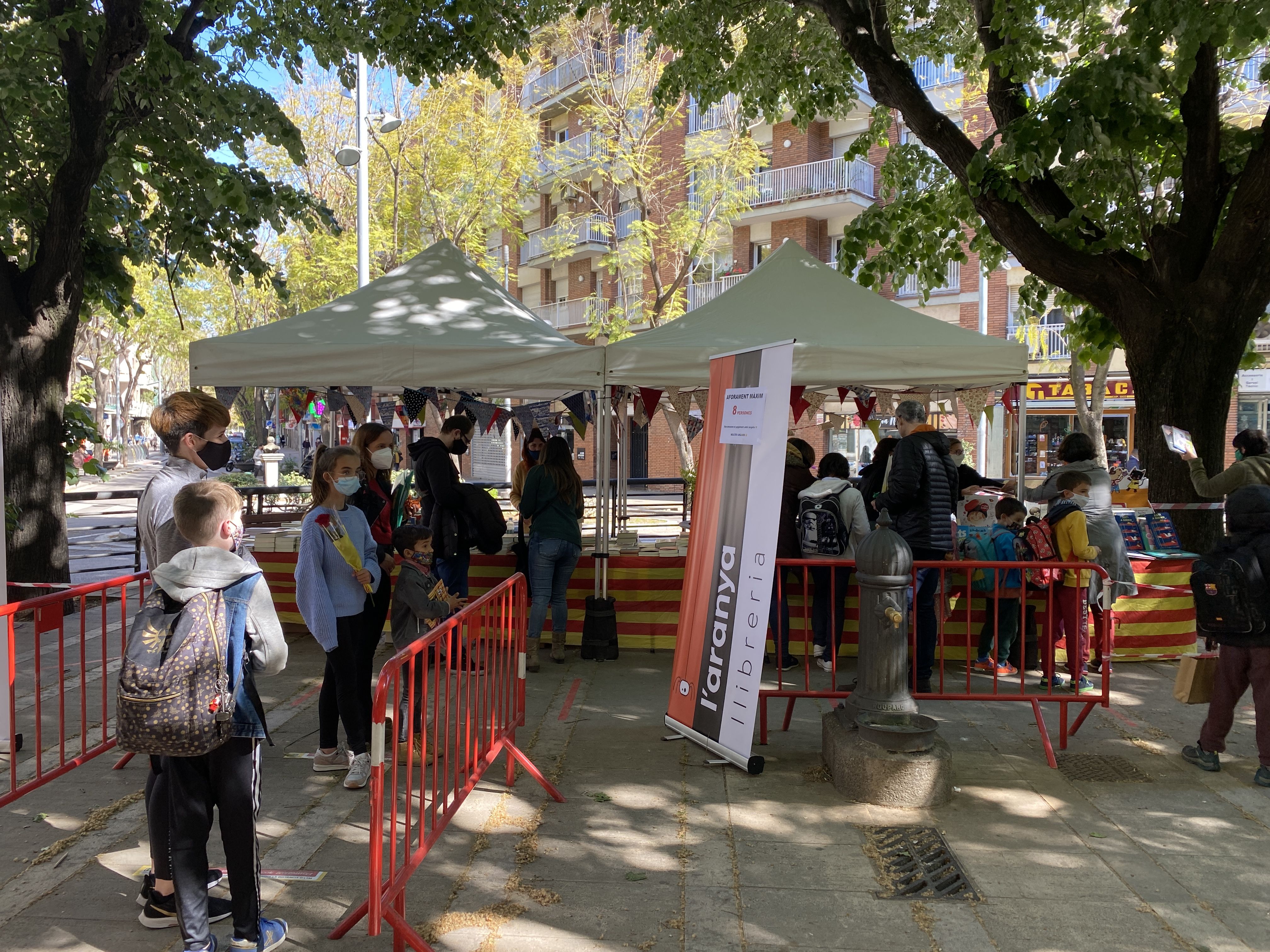 Sant Jordi 2021 a Cerdanyola. FOTO: Laura Arias