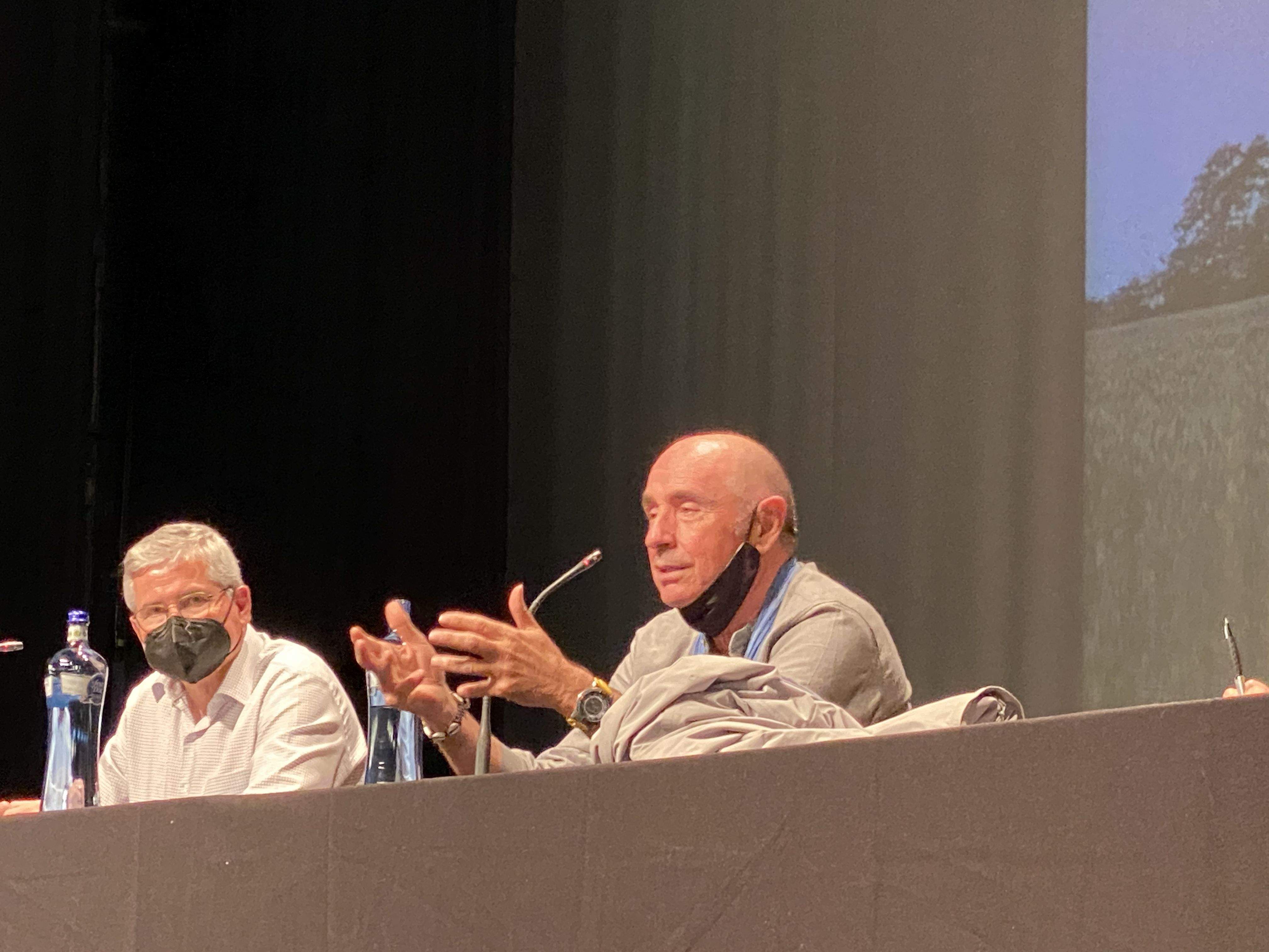 Lluís Llach durant la presentació del Debat Constituent a Cerdanyola. FOTO: Mónica GM