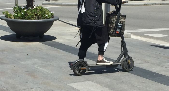 Patinet elèctric a Cerdanyola. FOTO: Ajuntament de Cerdanyola Patinet elèctric a Cerdanyola. FOTO: Ajuntament de Cerdanyola