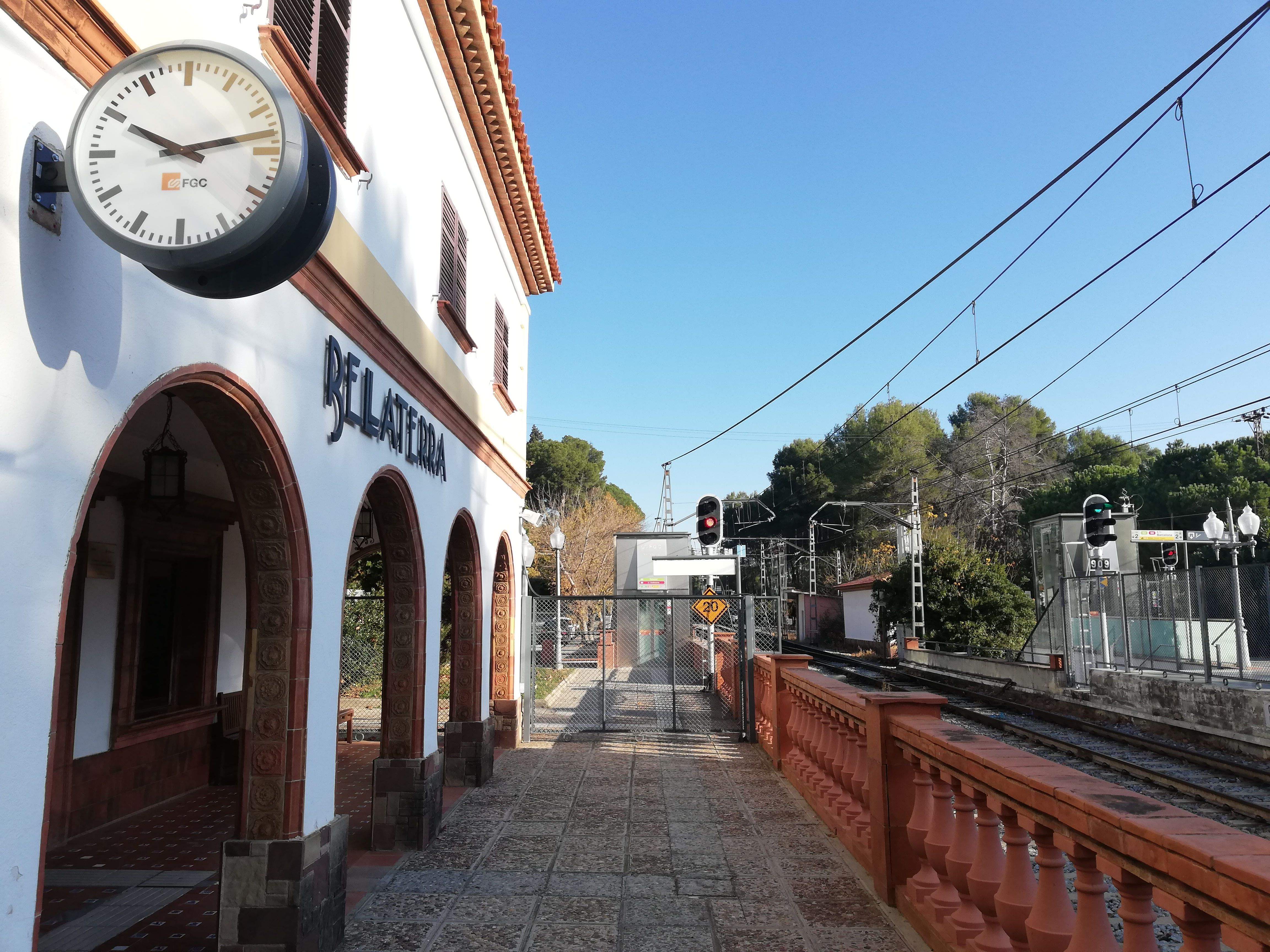 Edifici de l’estació de Bellaterra | Laia Tardós