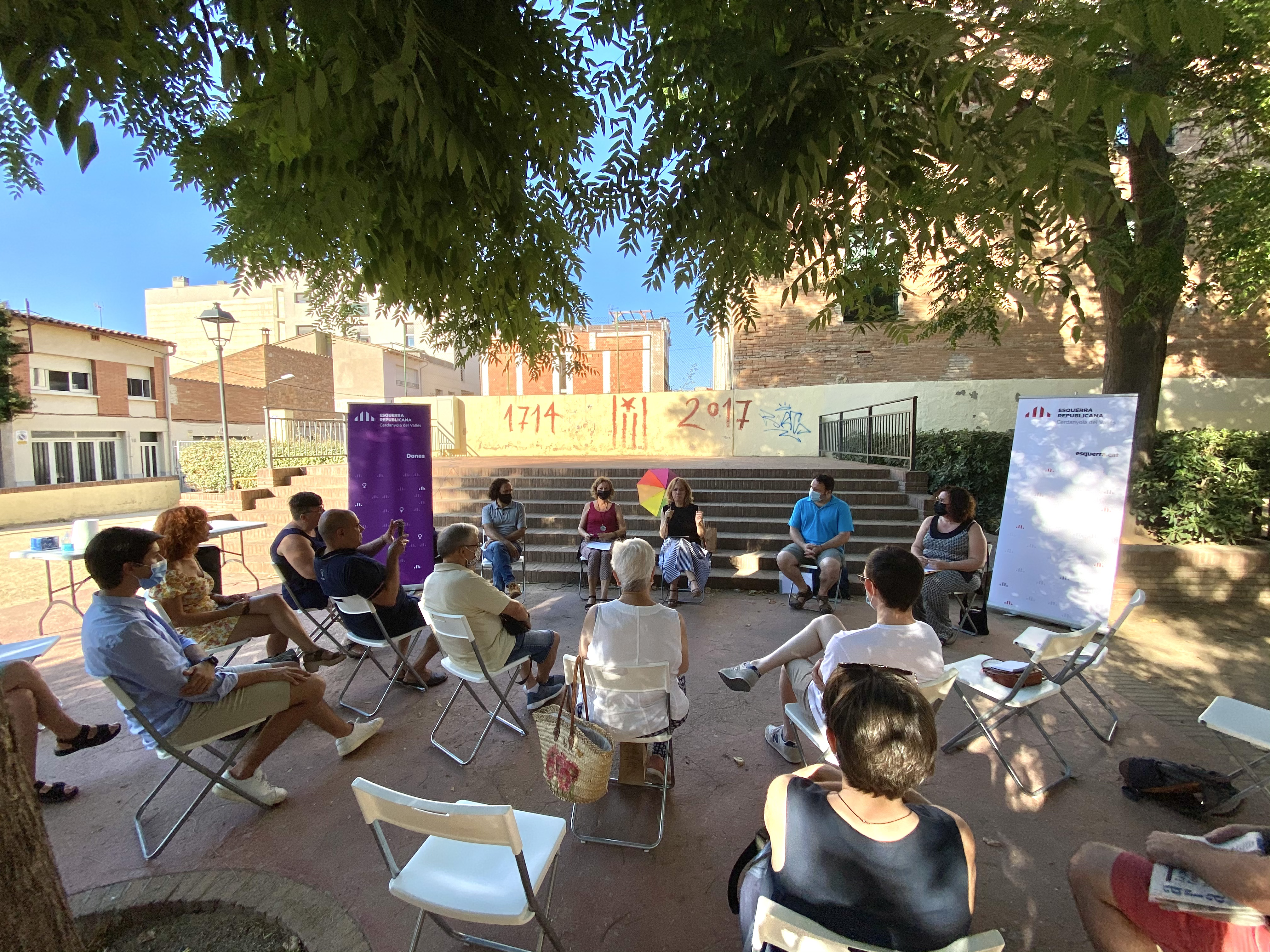 L'acte d'ERC va tenir lloc a la plaça Grau i Altayó. FOTO: Mónica GM L'acte d'ERC va tenir lloc a la plaça Grau i Altayó. FOTO: Mónica GM