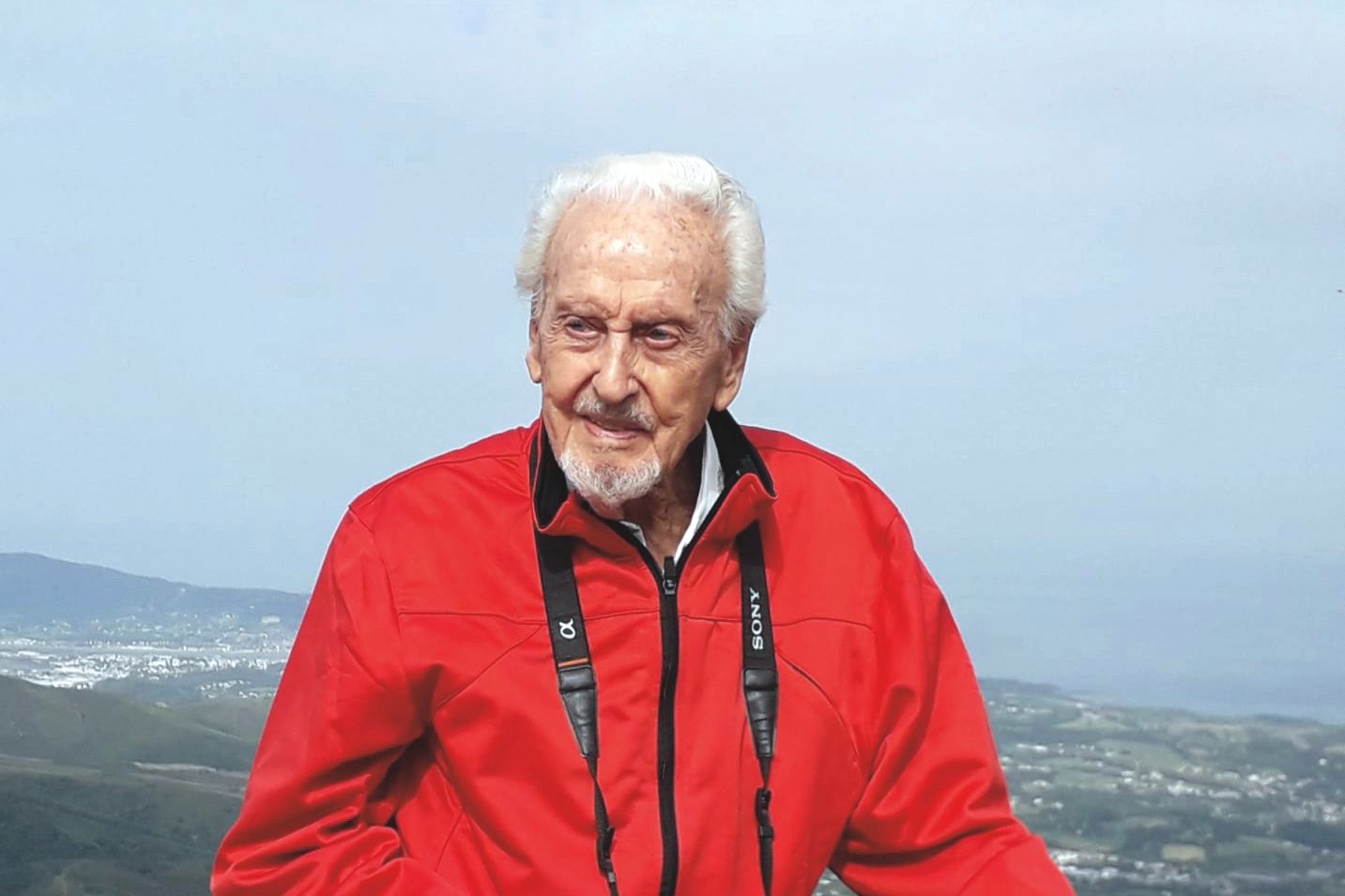 Antoni Ortega, artista que estrena exposició a la sala Elisa Arimany. FOTO: Cedida