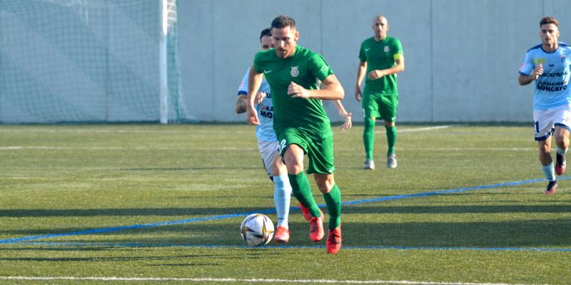 L'extrem Nils Puchades en una jugada. FOTO: Cerdanyola FC L'extrem Nils Puchades en una jugada. FOTO: Cerdanyola FC