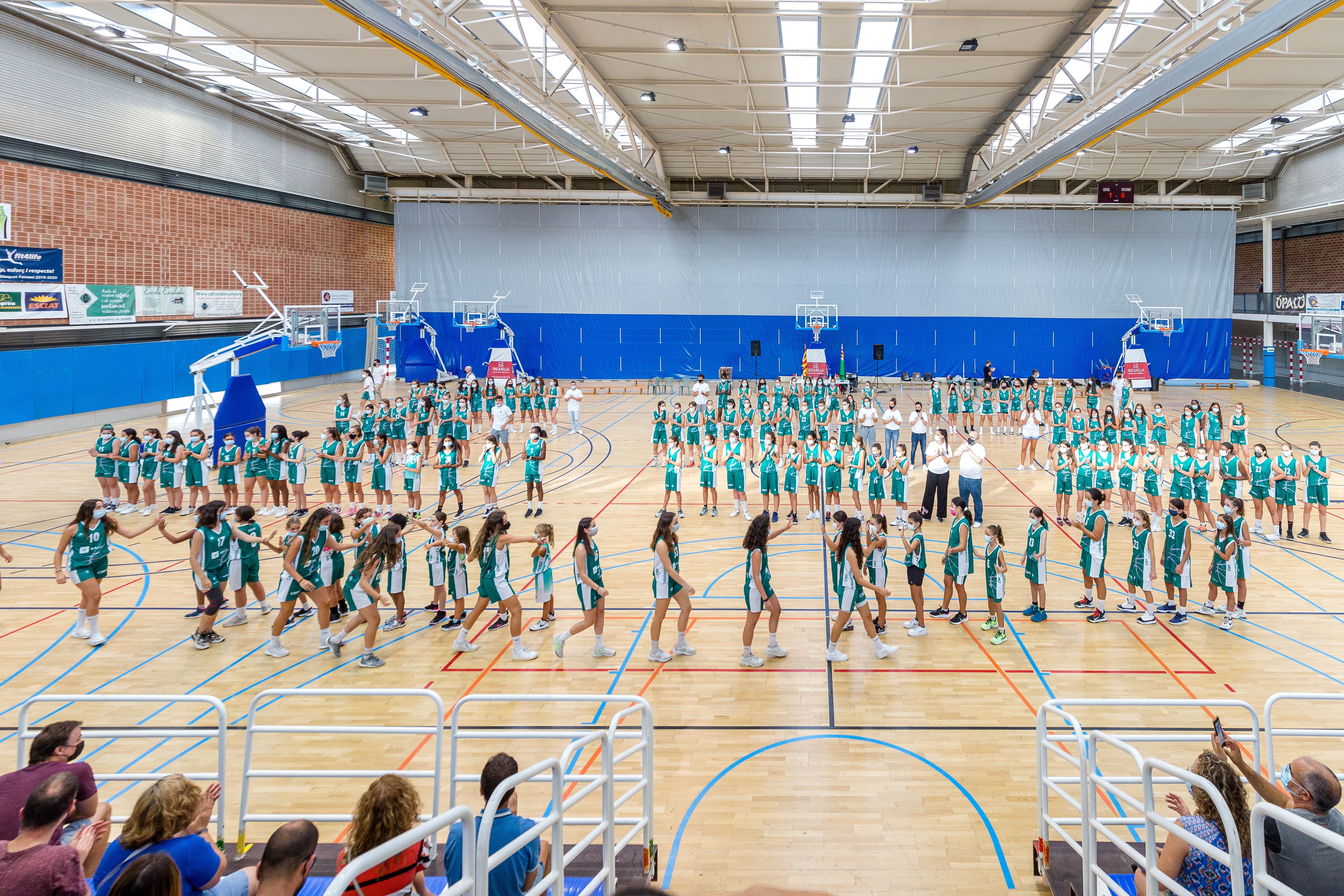 Presentació dels equips del Club Bàsquet Femení Cerdanyola al PEM Guiera. FOTO: Núria Puentes (Ajuntament de Cerdanyola)