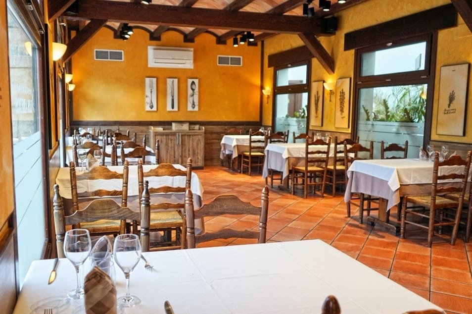 Interior del restaurant Los Abetos. FOTO: Cedida Interior del restaurant Los Abetos. FOTO: Cedida