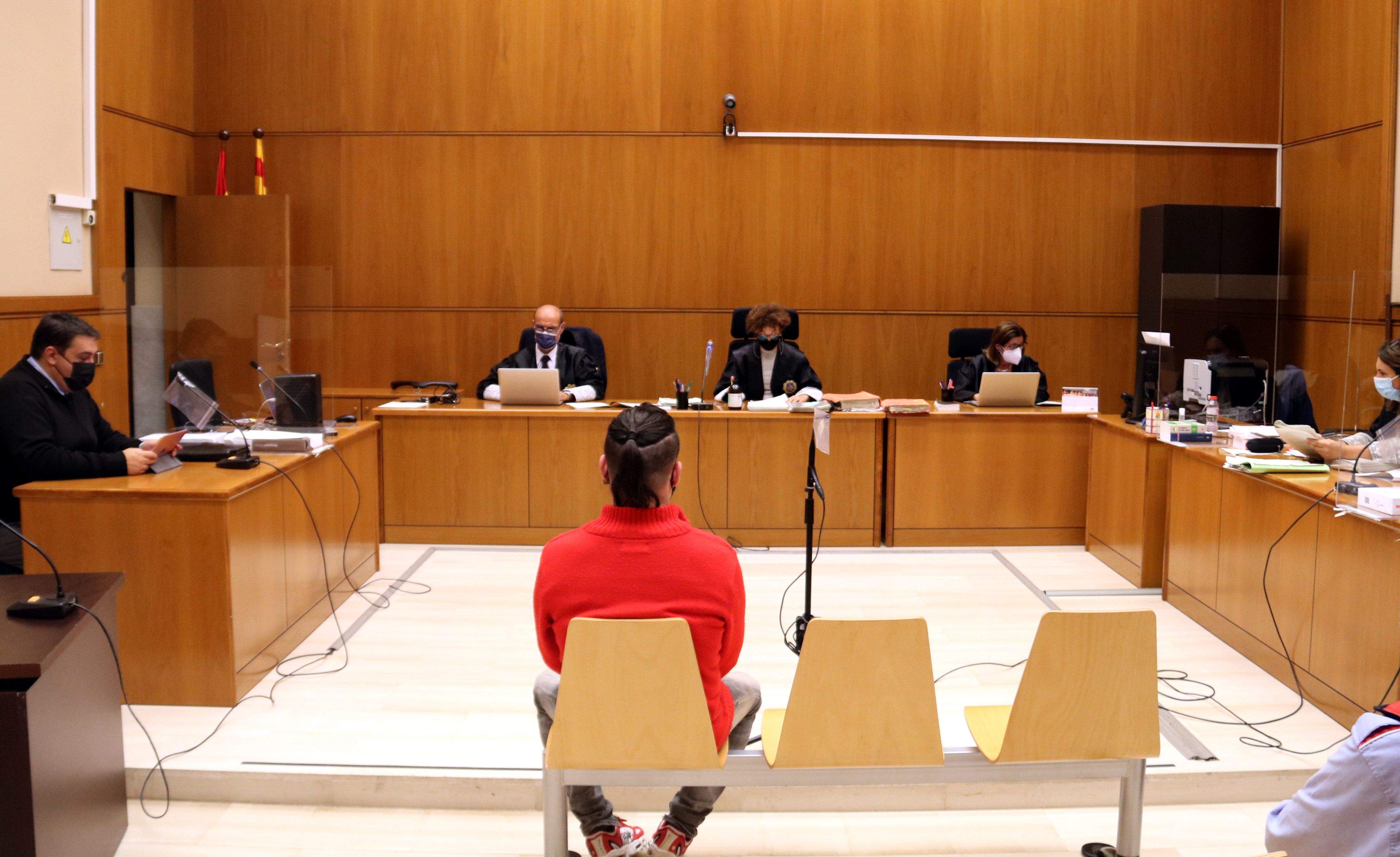 Pla general de la sala de vistes durant el judici a l'Audiència de Barcelona contra un violador reicident. FOTO: Pol Solà (ACN)