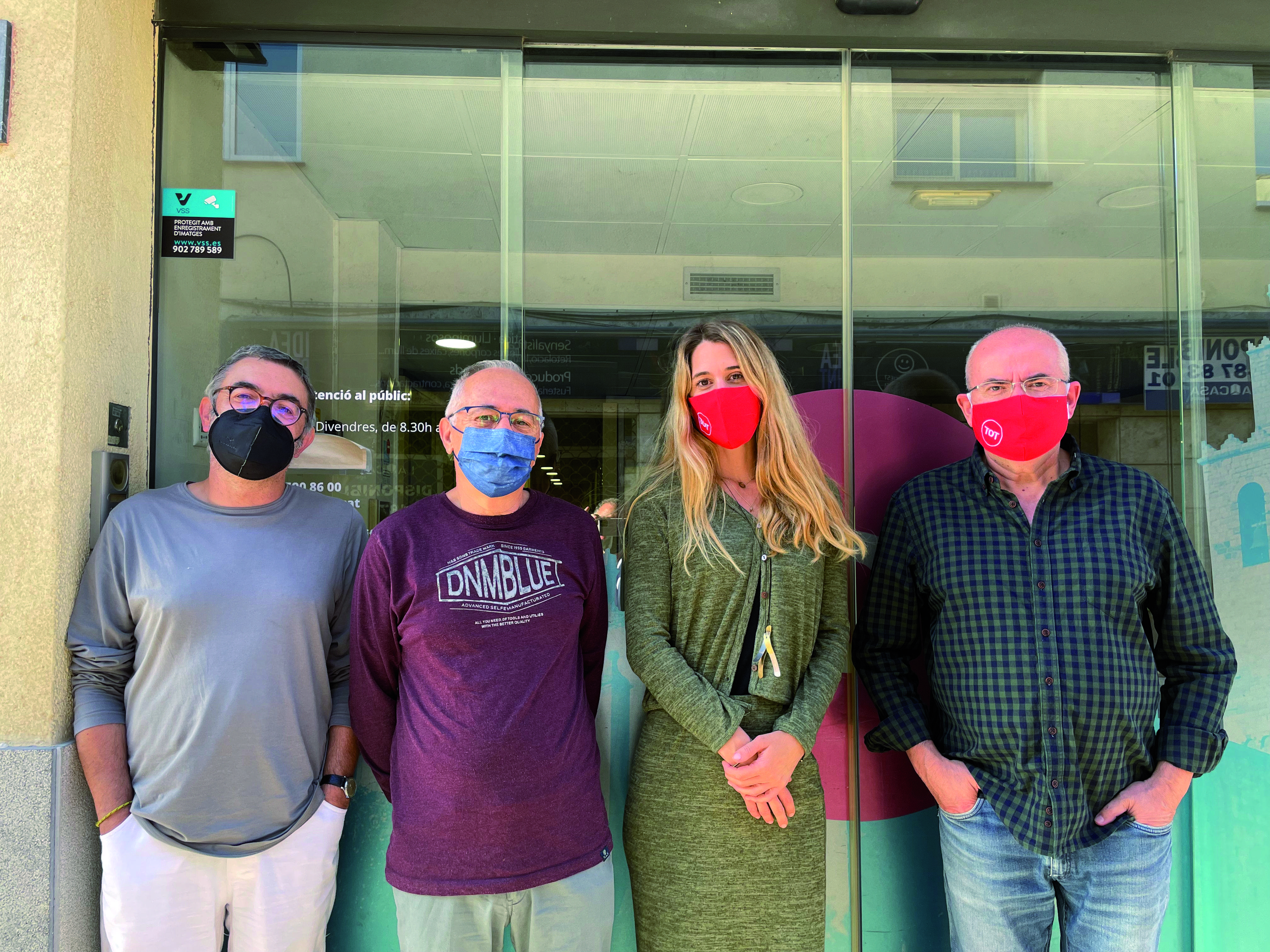 Jaume Sobrevals, Àngel Gaston, Laura Grau i Pere Esquerda en la signatura del conveni entre l'ANC i el TOT. FOTO: TOT Cerdanyola