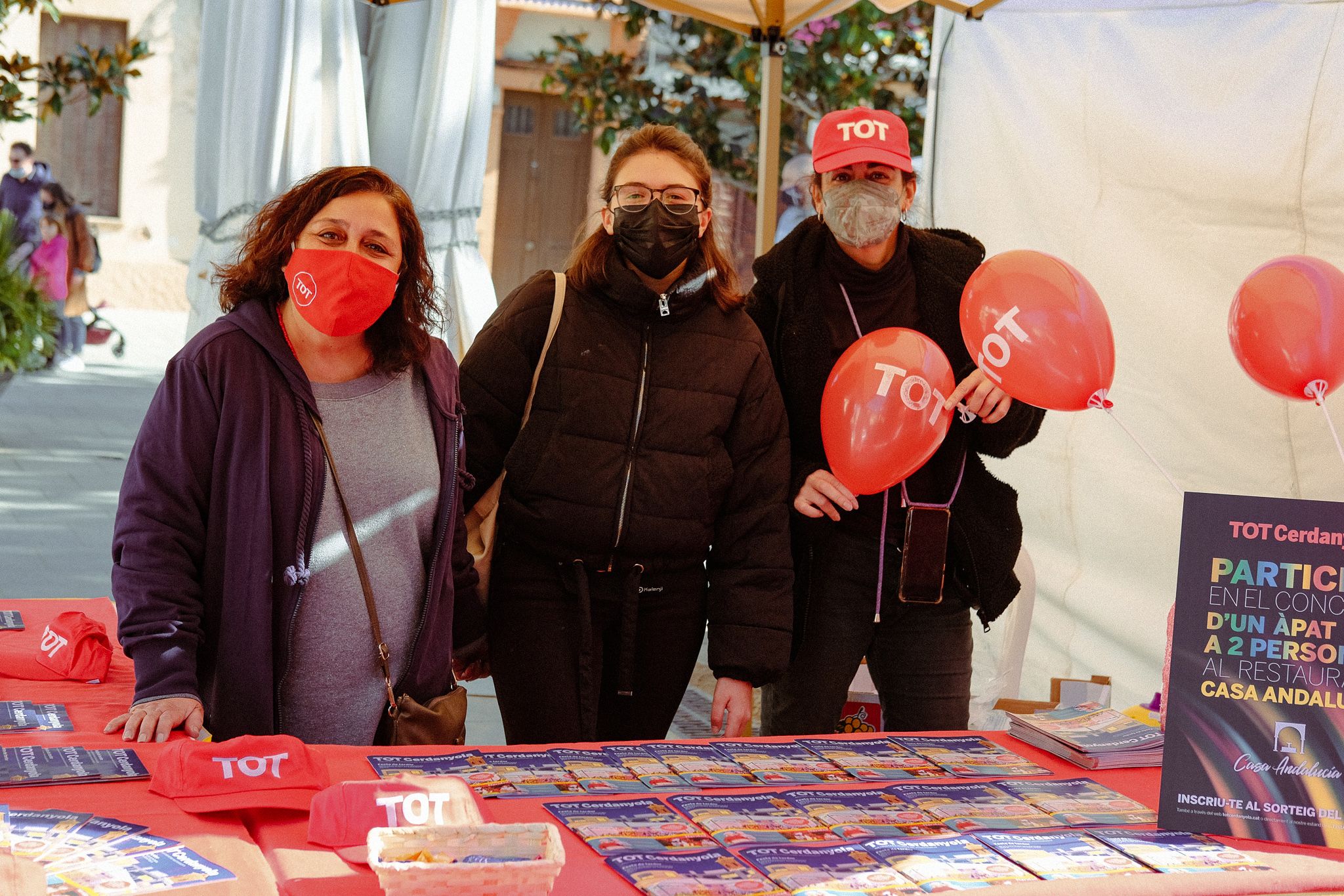 El Tot Cerdanyola al seu estand a la plaça Sant Ramon. FOTO: Ale Gómez