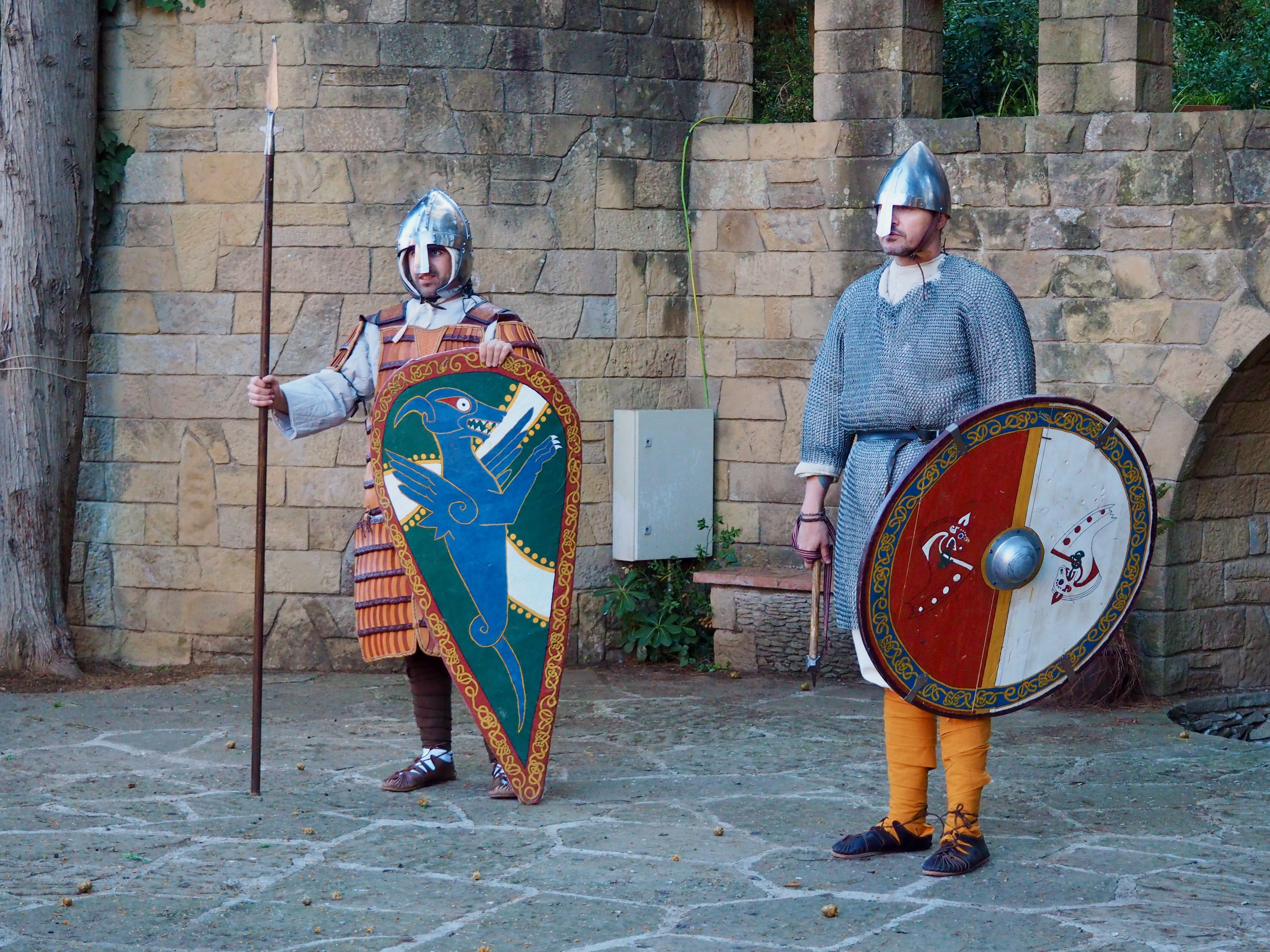 Campament medieval als Jardins de Ca n'ortadó, dissabte al matí. FOTO: Mónica García Moreno