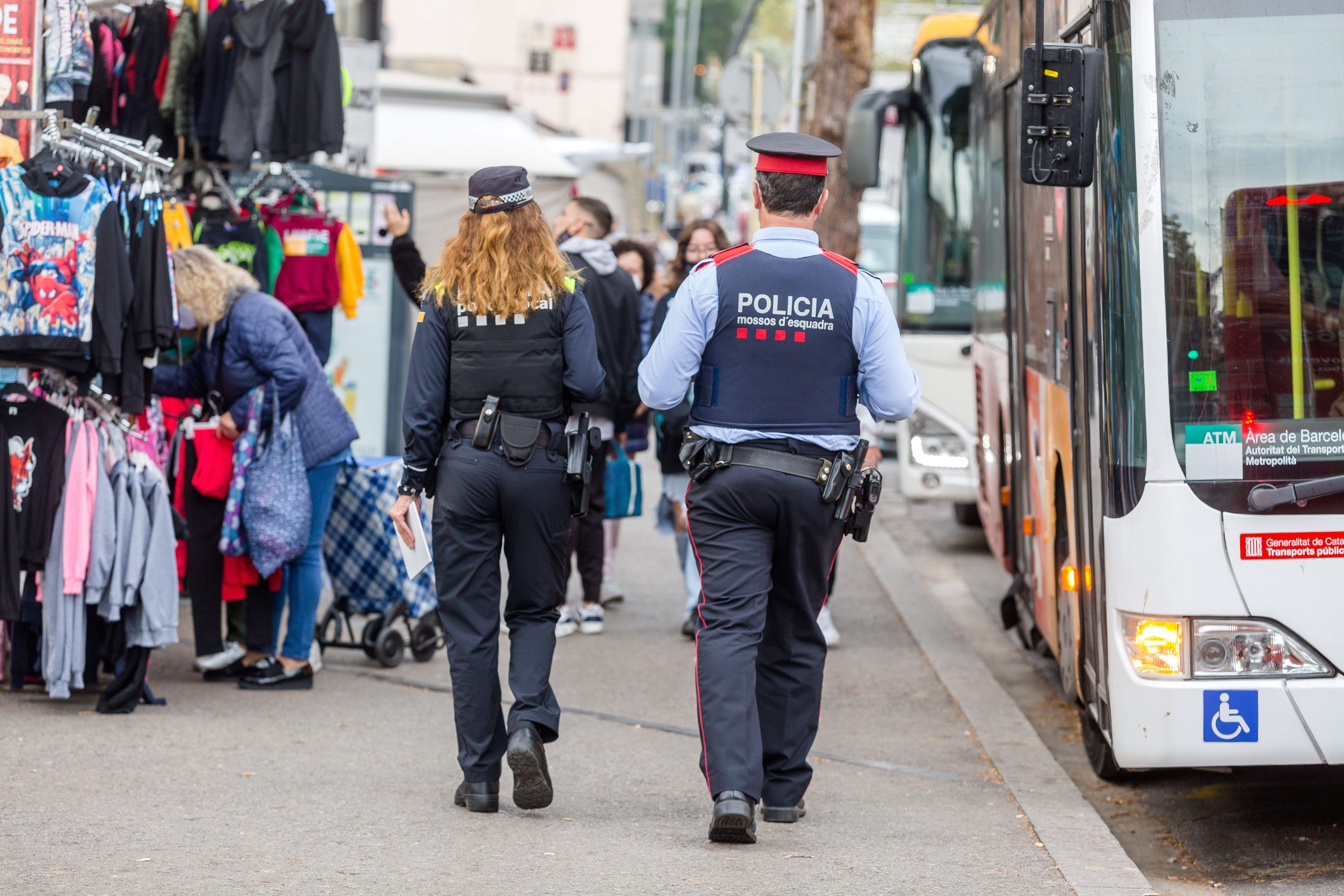 Mossos i Policia Local van actuar en la detenció. FOTO: Imatge d'arxiu d'una patrulla mixta (Núria Puentes) Mossos i Policia Local van actuar en la detenció. FOTO: Imatge d'arxiu d'una patrulla mixta (Núria Puentes)
