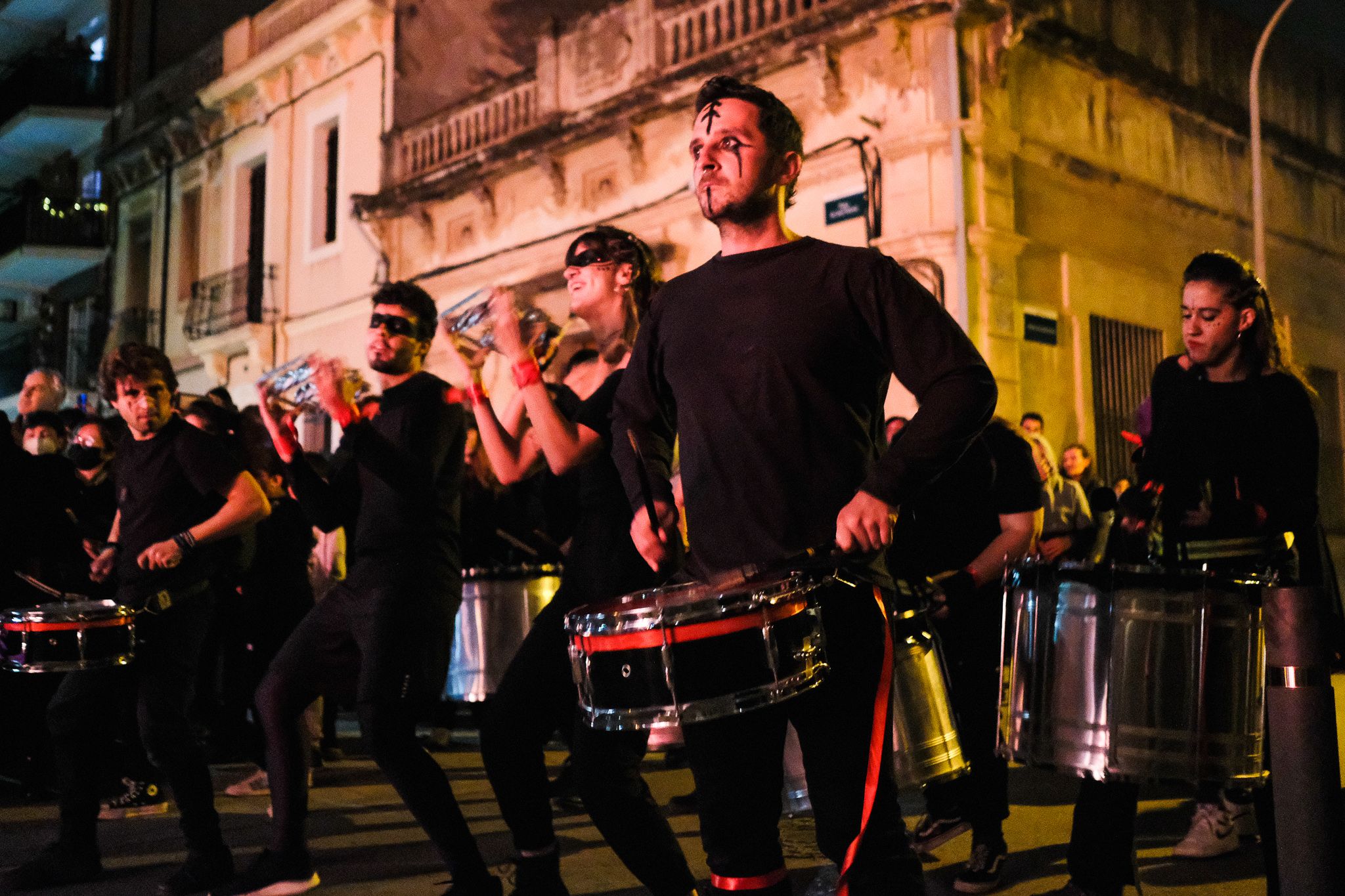 La batucada dels Joves diables de Cerdanyola. FOTO, Ale Gómez