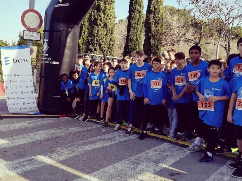 Edició del 2019 de la cursa solidària de l'Institut Forat del Vent. FOTO: Instagram Forat del Vent