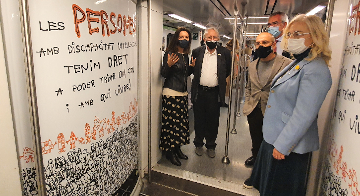 Dincat, FGC i Catalònia han decorat un tren per visibilitzar les persones amb discapacitat. FOTO: Gencat