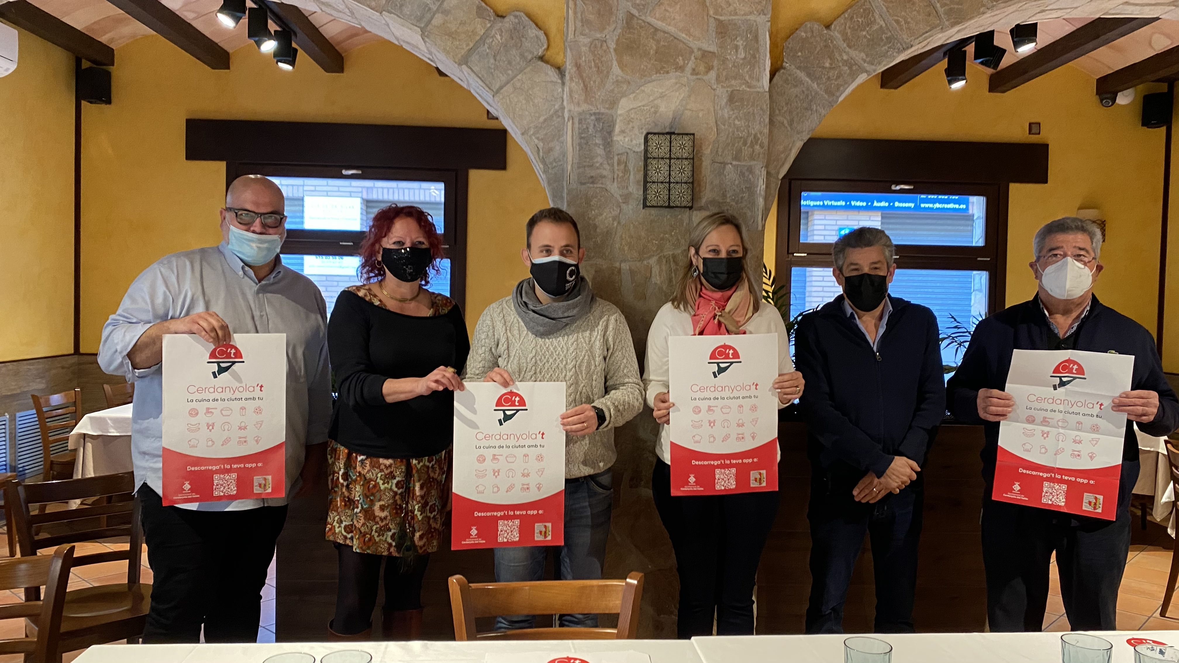 Presentació de l'aplicació per demanar menjar per emportar als restaurants de Cerdanyola. FOTO: Mónica GM Presentació de l'aplicació per demanar menjar per emportar als restaurants de Cerdanyola. FOTO: Mónica GM
