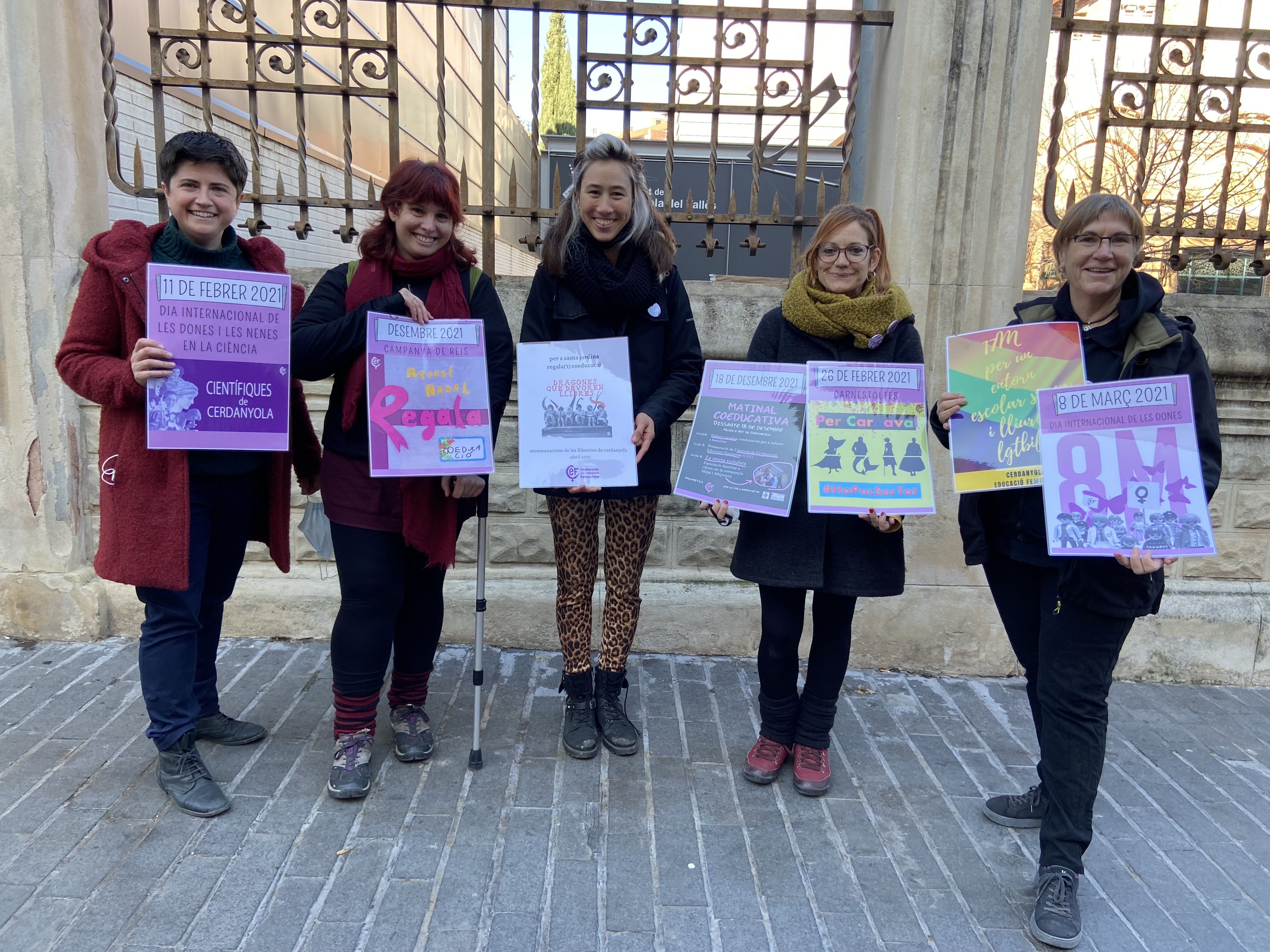 Les integrants de la CEF presentant les campanyes que han promogut. FOTO: Nora Muñoz Otero Les integrants de la CEF presentant les campanyes que han promogut. FOTO: Nora Muñoz Otero