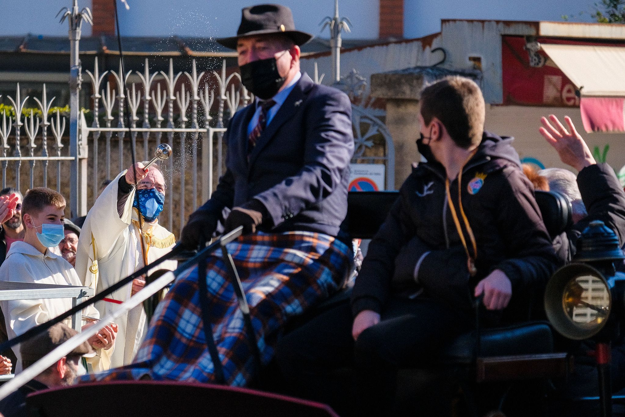 La benedicció dels animals en la passada dels Tres Tombs de 2022. FOTO: Ale Gómez