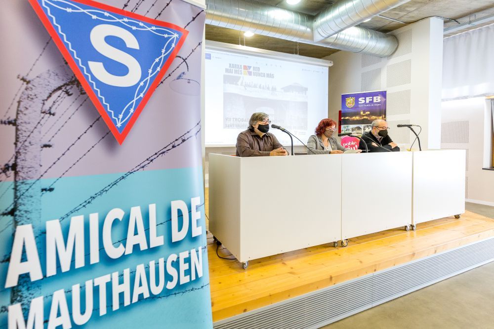 Amical Mauthausen i l'Ajuntament commemoren el Dia Mundial de l’Holocaust. FOTO: Ajuntament de Cerdanyola