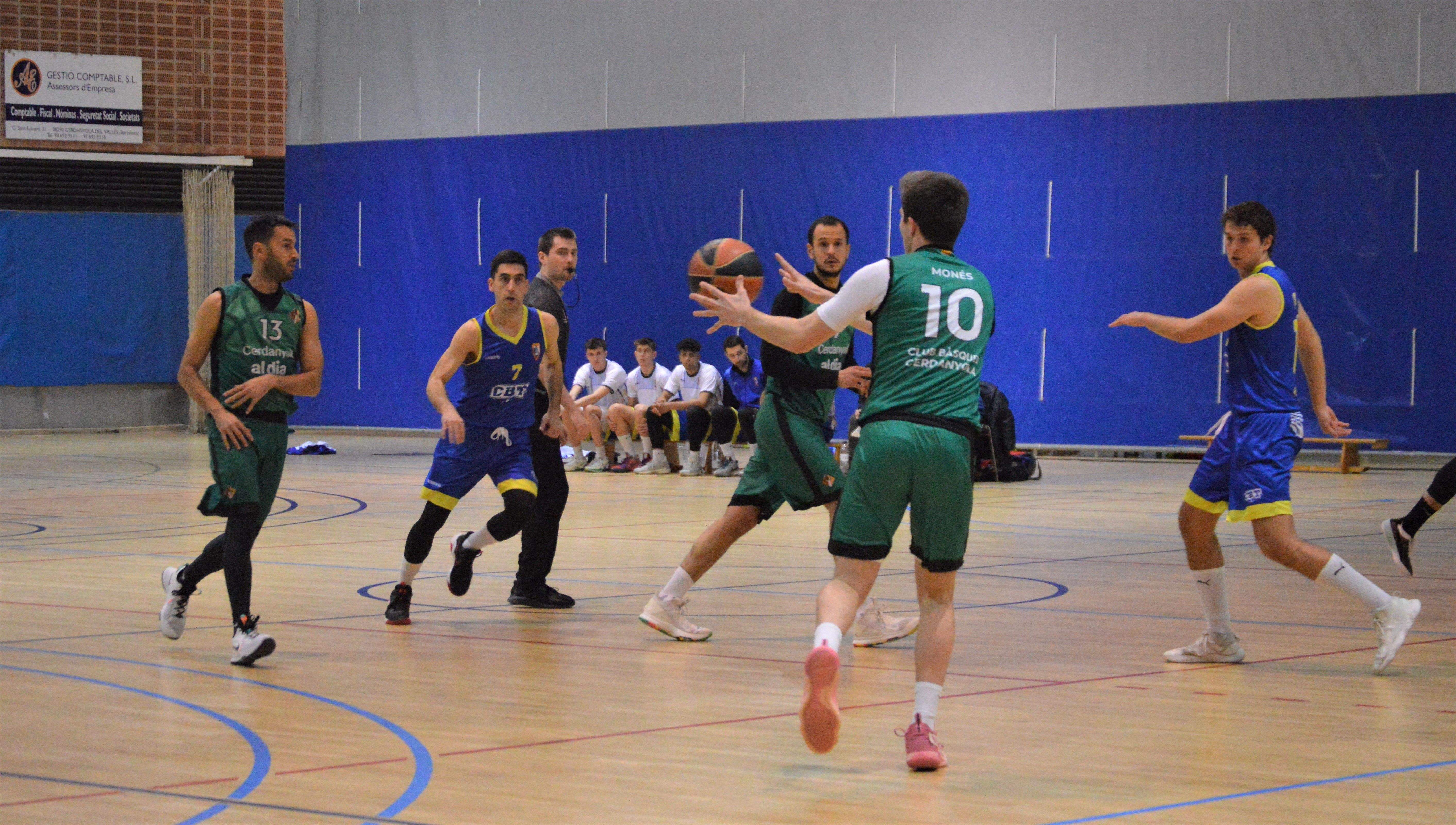 El CB Cerdanyola davant del CB Tarragona en Copa Catalunya. FOTO: Nora Muñoz Otero
