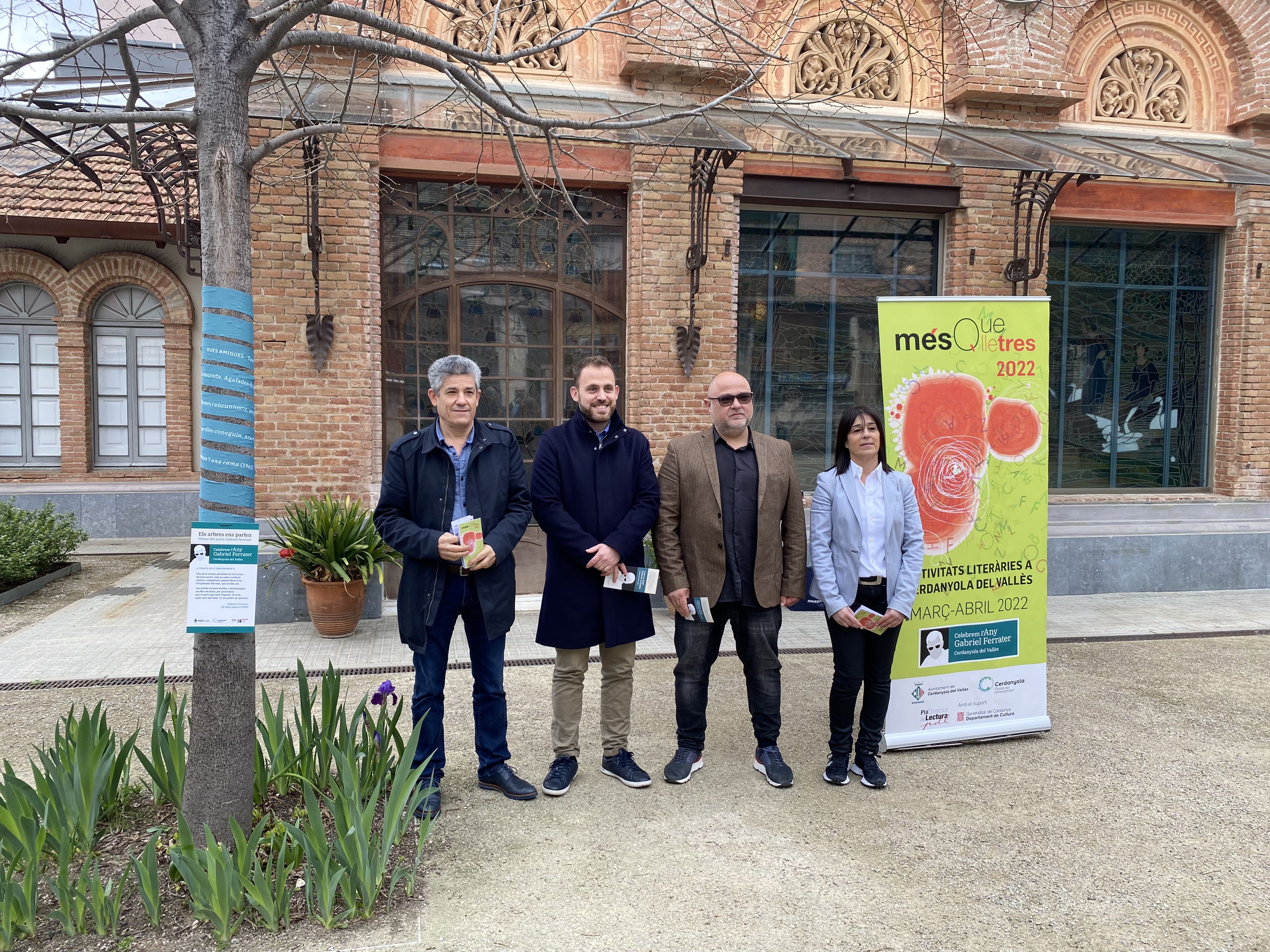 Antonio Castro, Carlos Cordón, Oscar Pons i Cristina Rueda en la presentació del Més que lletres. 