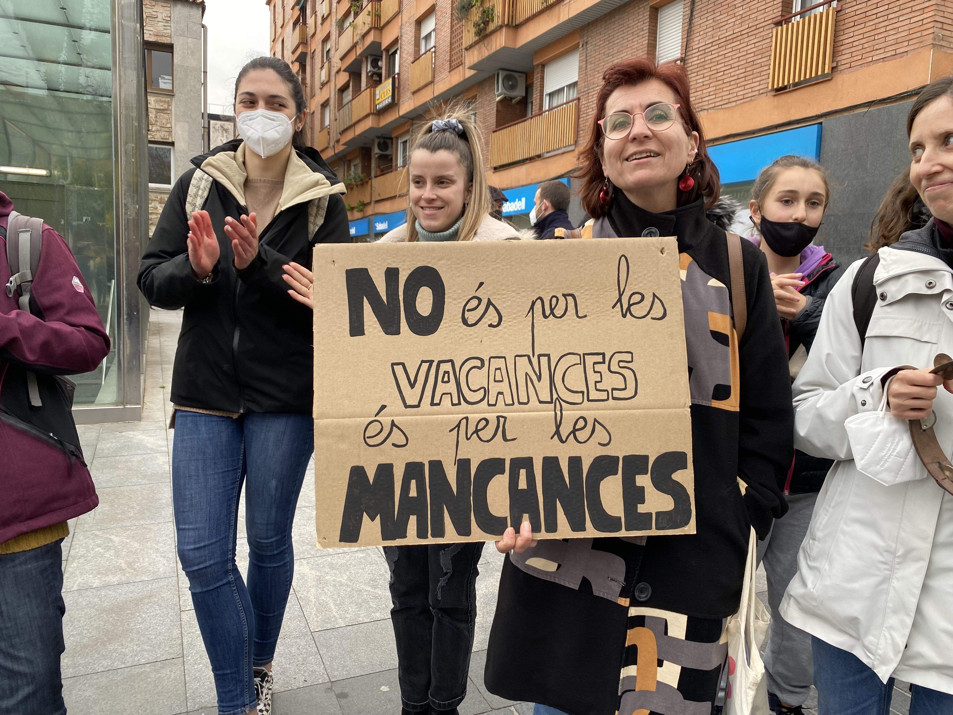 Concentració en defensa de les millores en l'educació pública. FOTO: Mónica GM