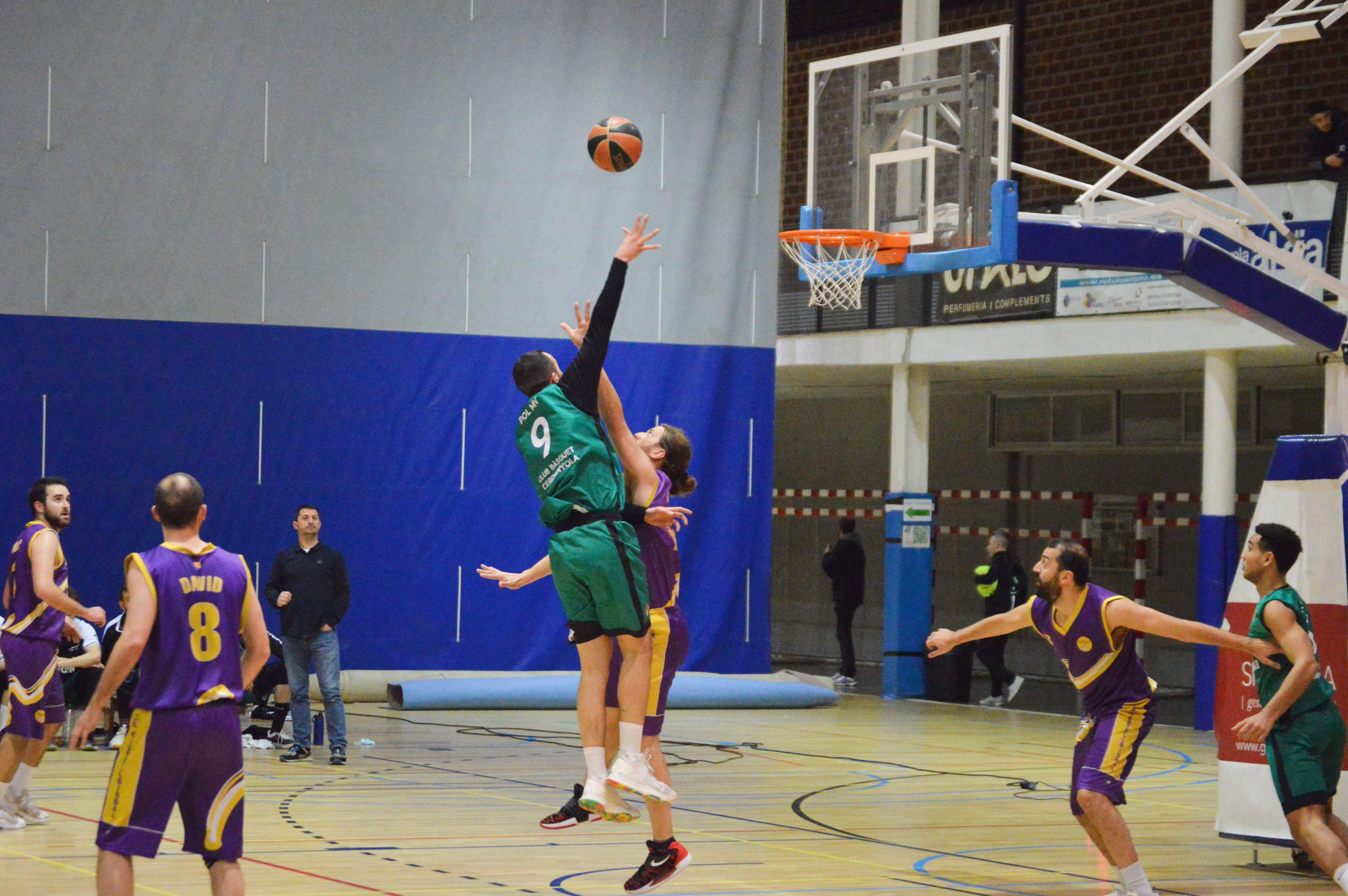 El Club Bàsquet Cerdanyola en un partit de Copa Catalunya Masculina. FOTO: Nora Muñoz Otero