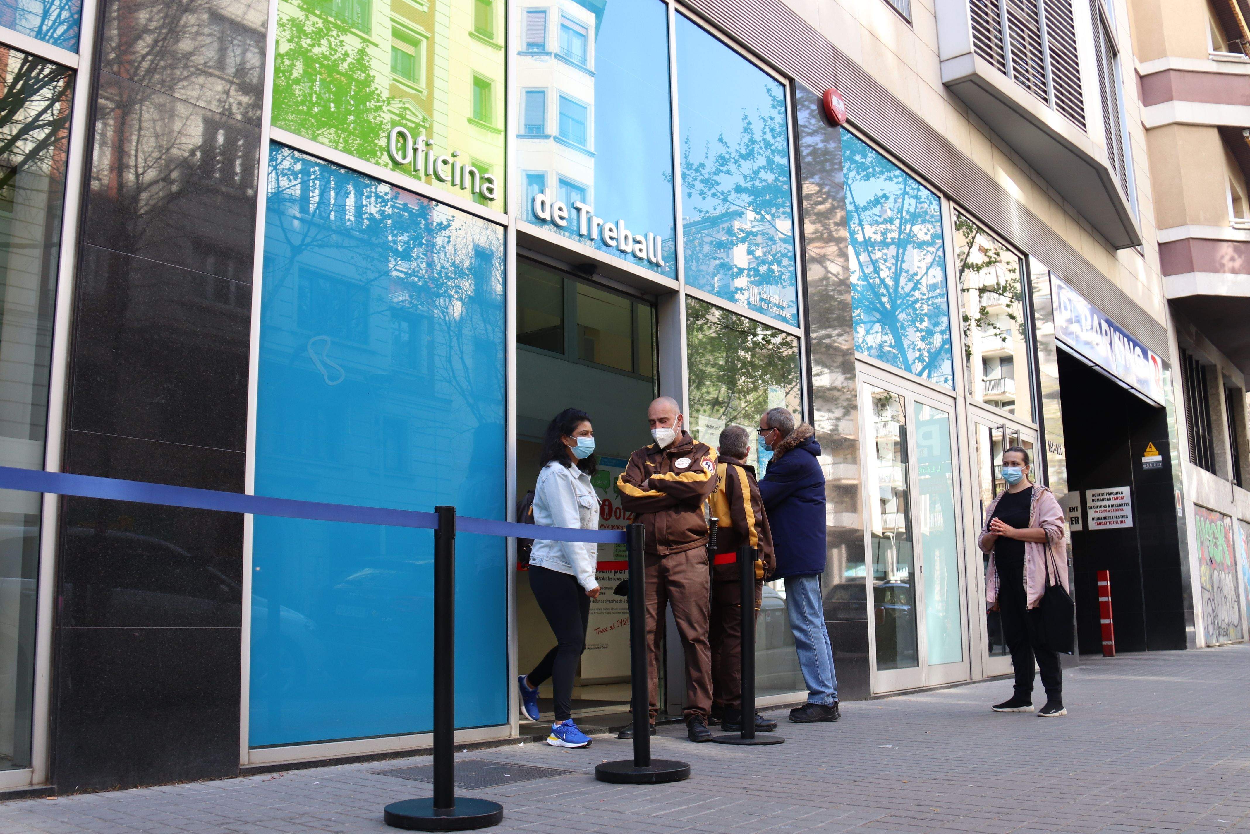 L'atur ha augmengtat lleugerament el passat mes de març. FOTO: ACN