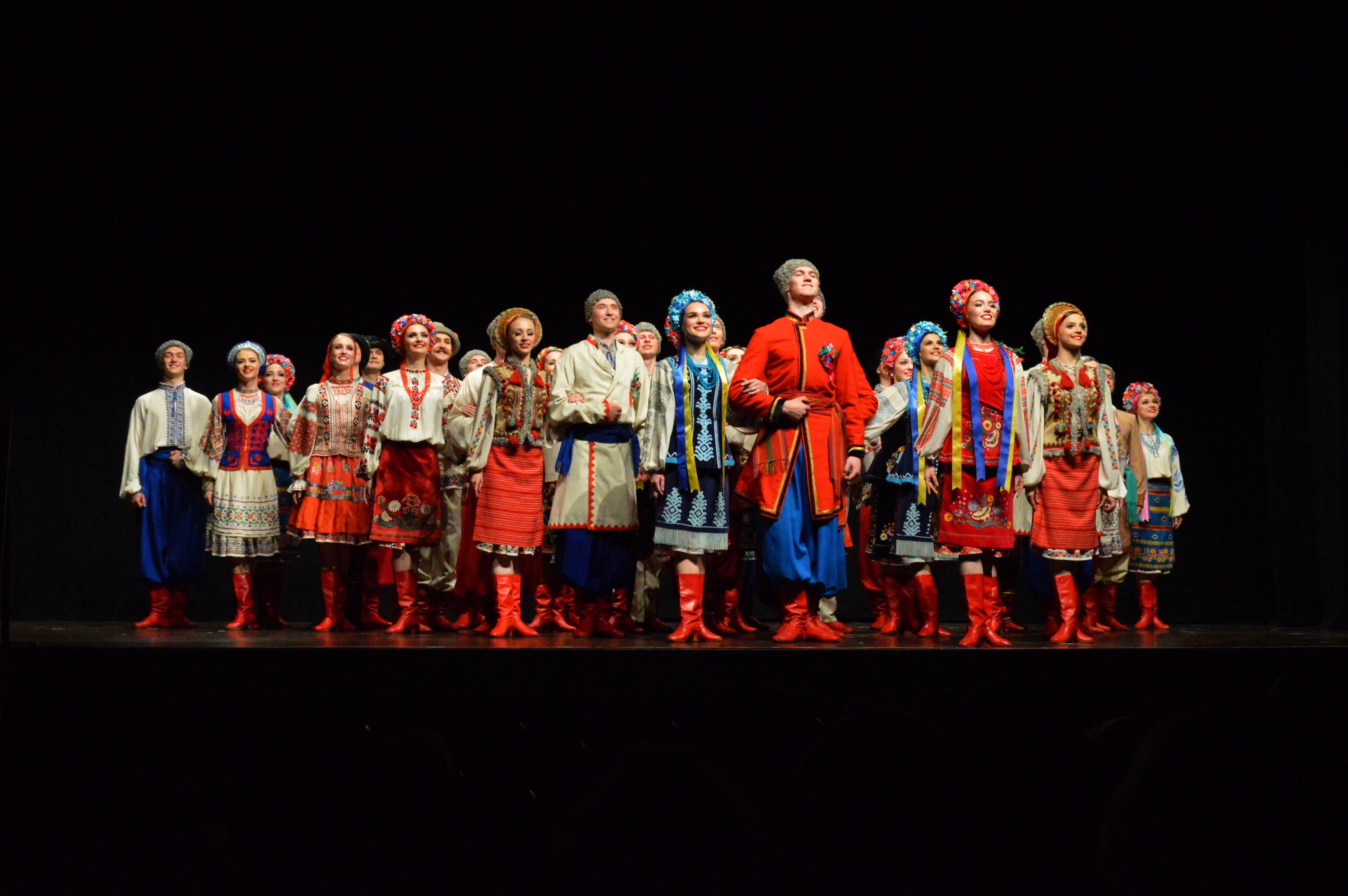 Espectacle de dansa ucraïnesa a l'Ateneu. FOTO. Nora Muñoz Otero