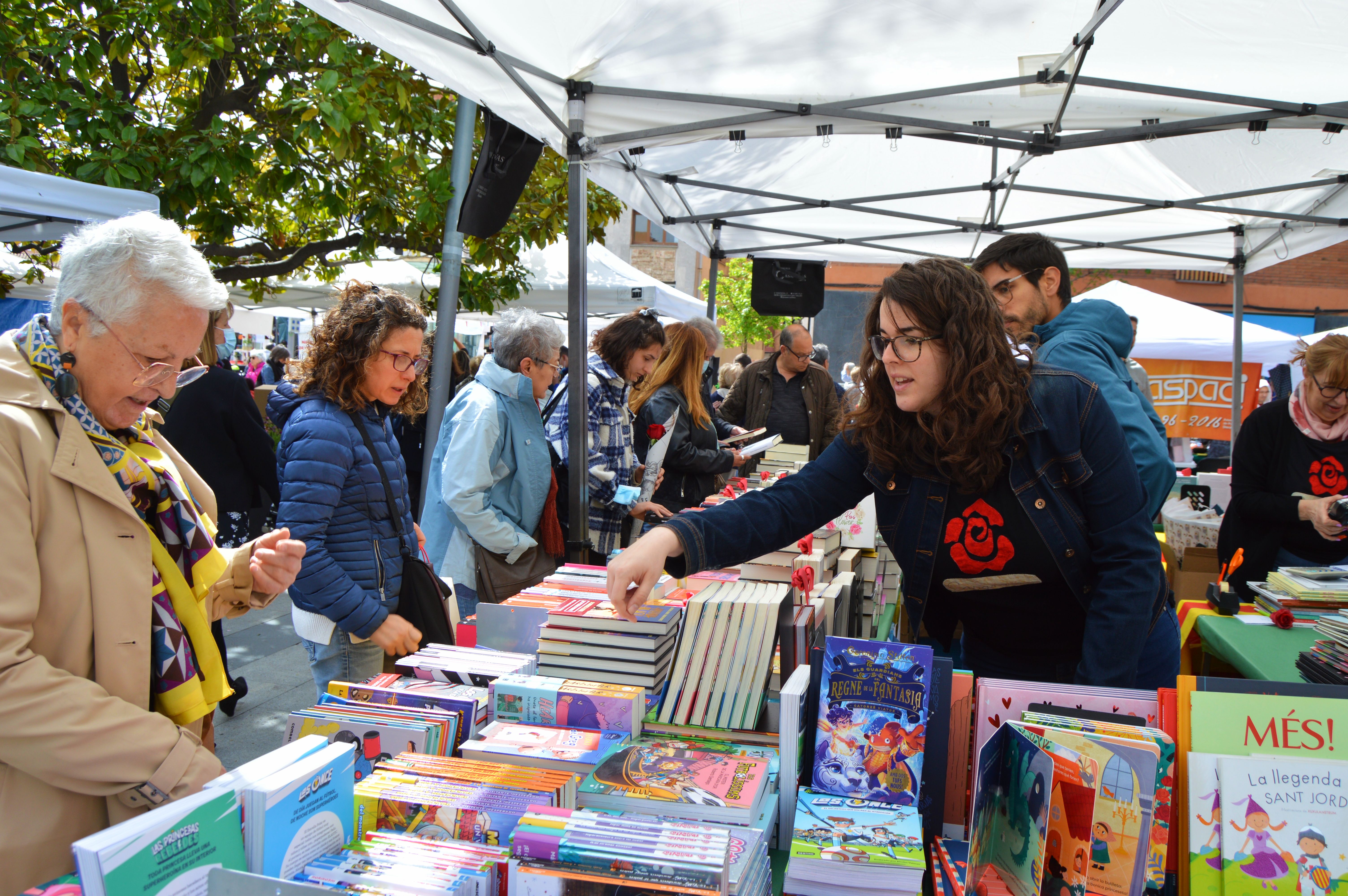 Sant Jordi 2022 a Cerdanyola del Vallès. FOTO: Nora Muñoz Otero