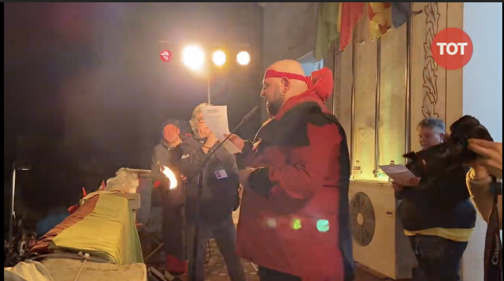 Contrapregó del Diables al Roser de Maig. 