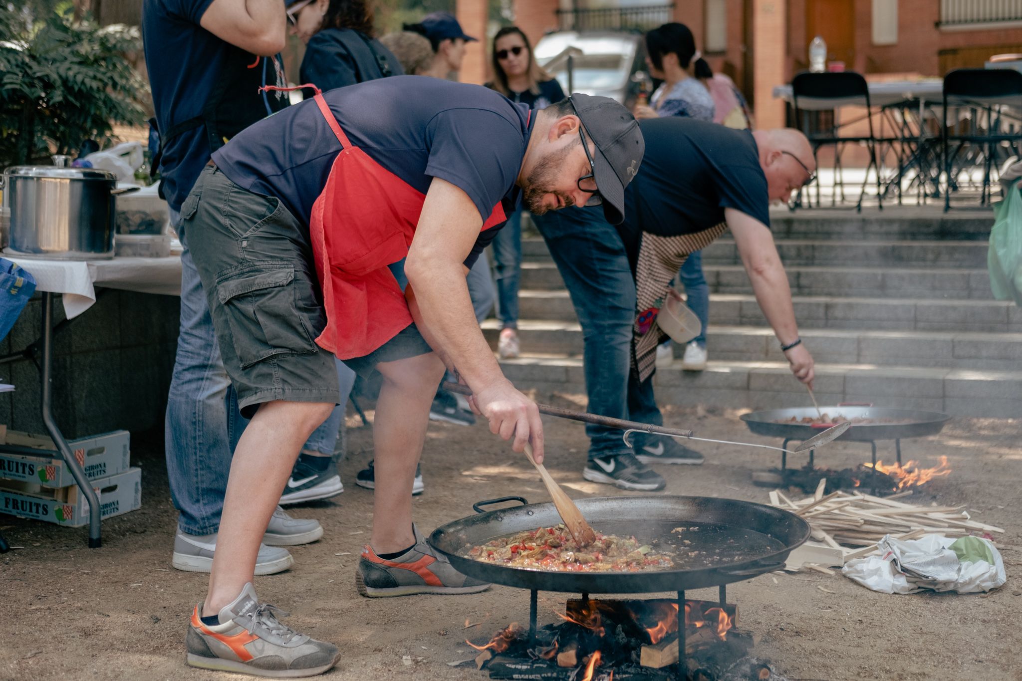 Matí de cultura popular i paellada al Roser de Maig. FOTO: Ale Gómez