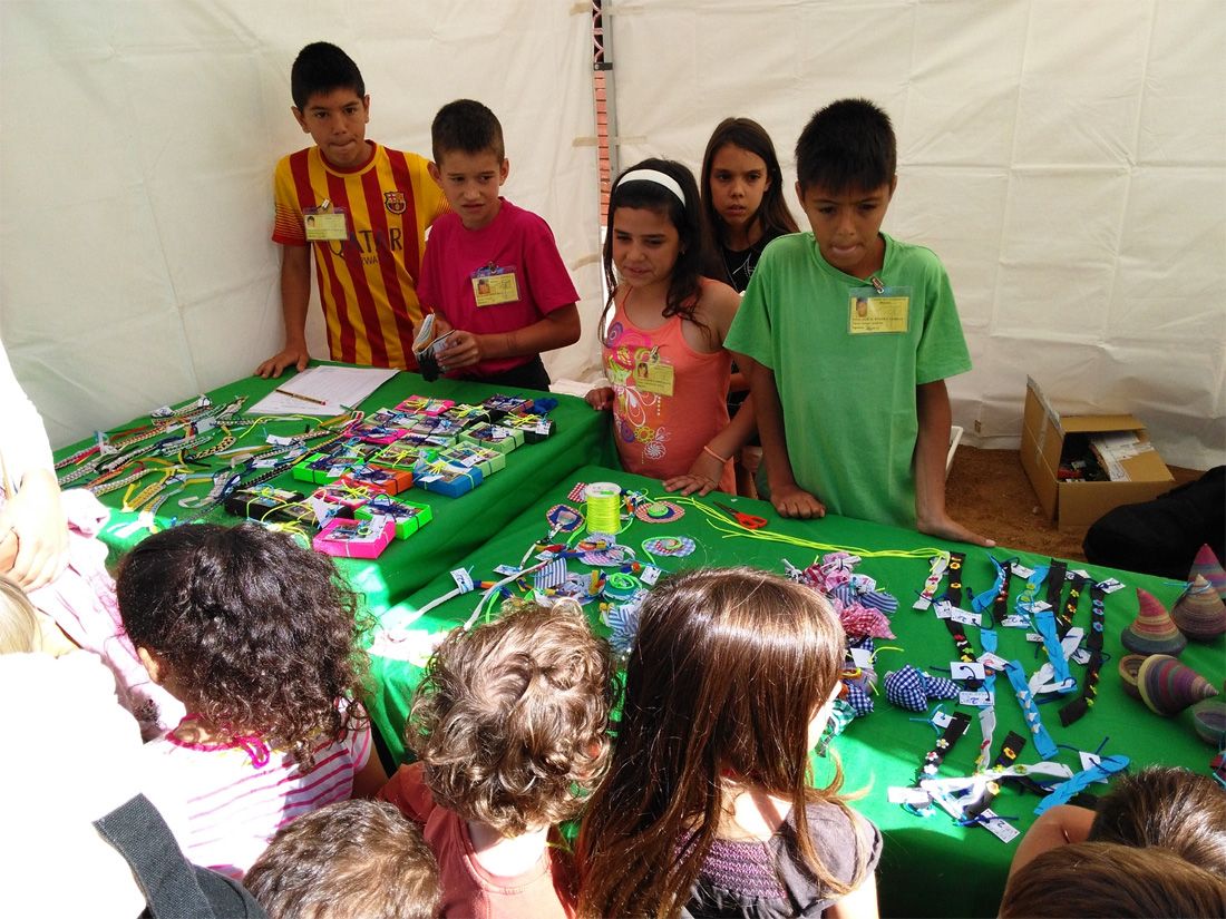 Mercat de Cooperatives Escolars. FOTO: Ajuntament de Cerdanyola Mercat de Cooperatives Escolars. FOTO: Ajuntament de Cerdanyola