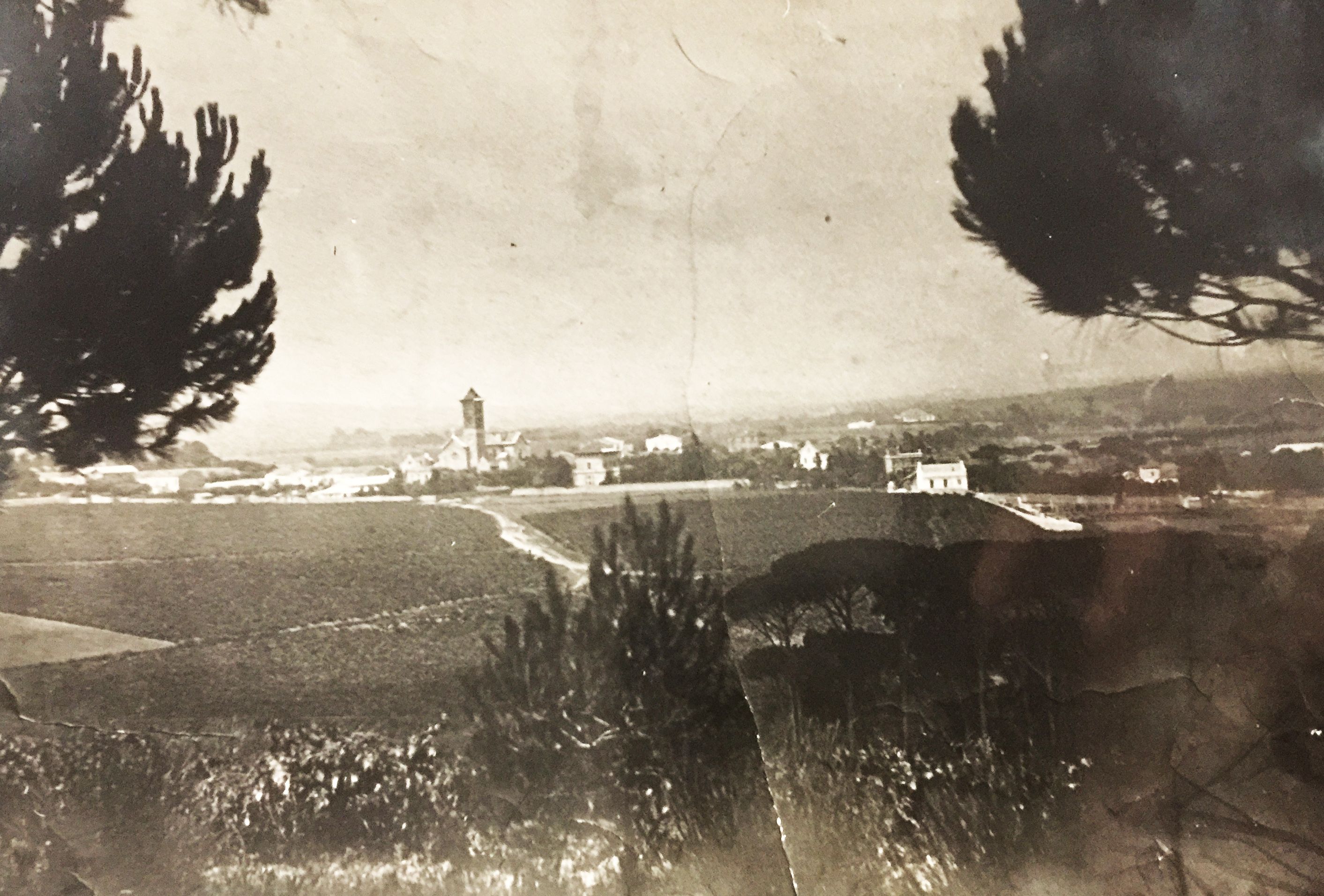 Fotografia històrica de Cerdanyola abans de diverses urbanitzacions a la ciutat. 