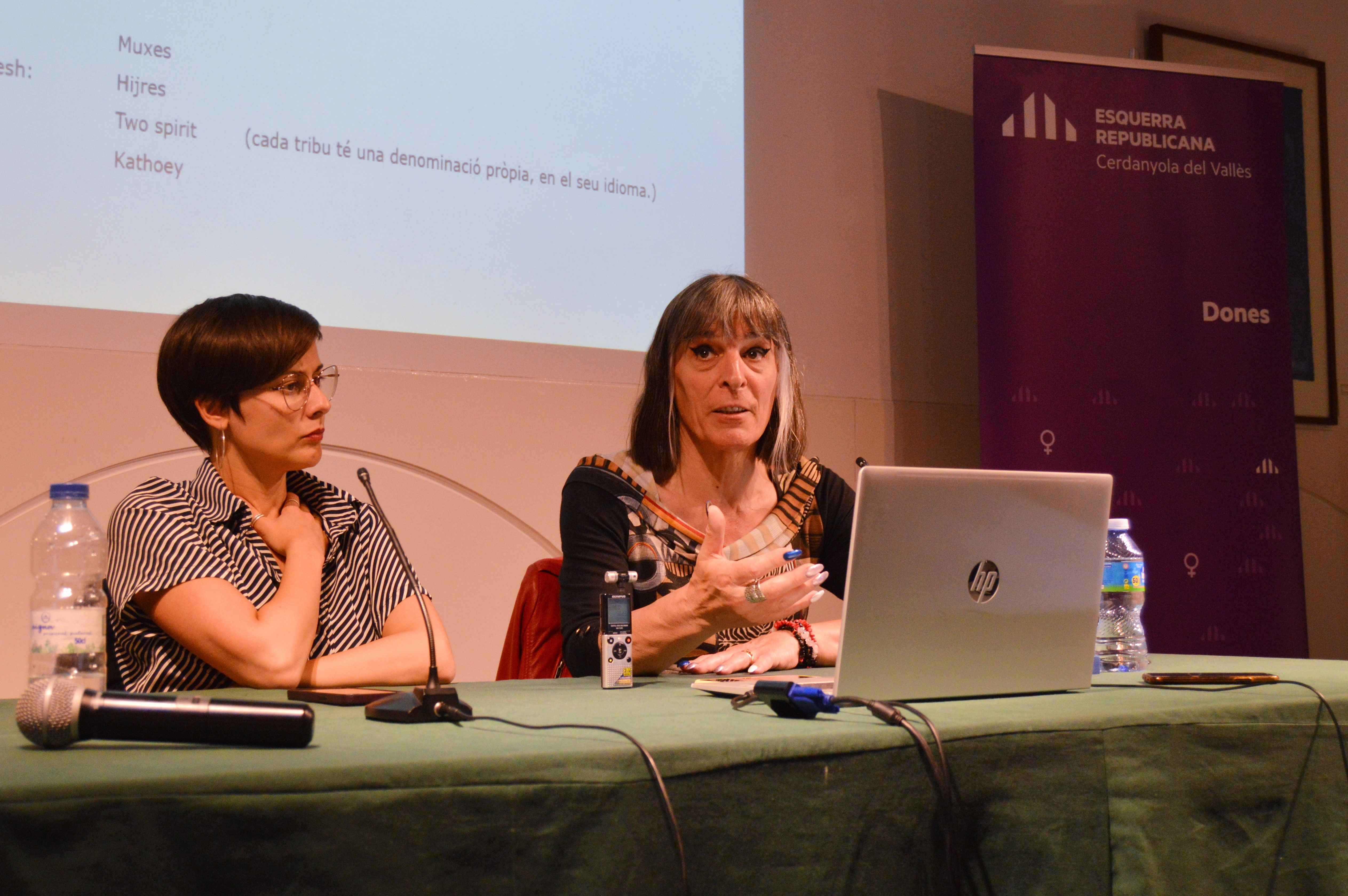 Clara Palau i Jenn Díaz d'ERC en conferència. FOTO: Nora Muñoz Otero