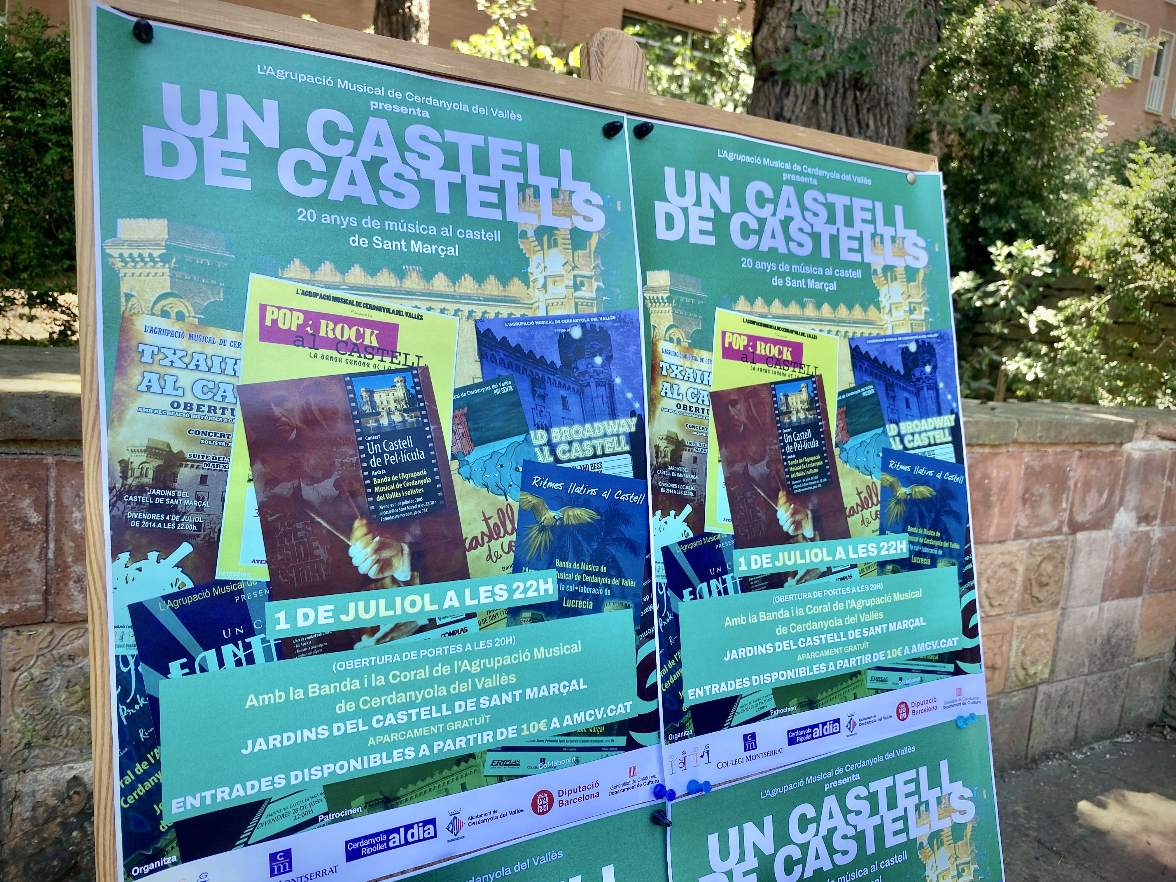 Cartells del Concert al Castell d'aquest 2022. FOTO: Mónica GM