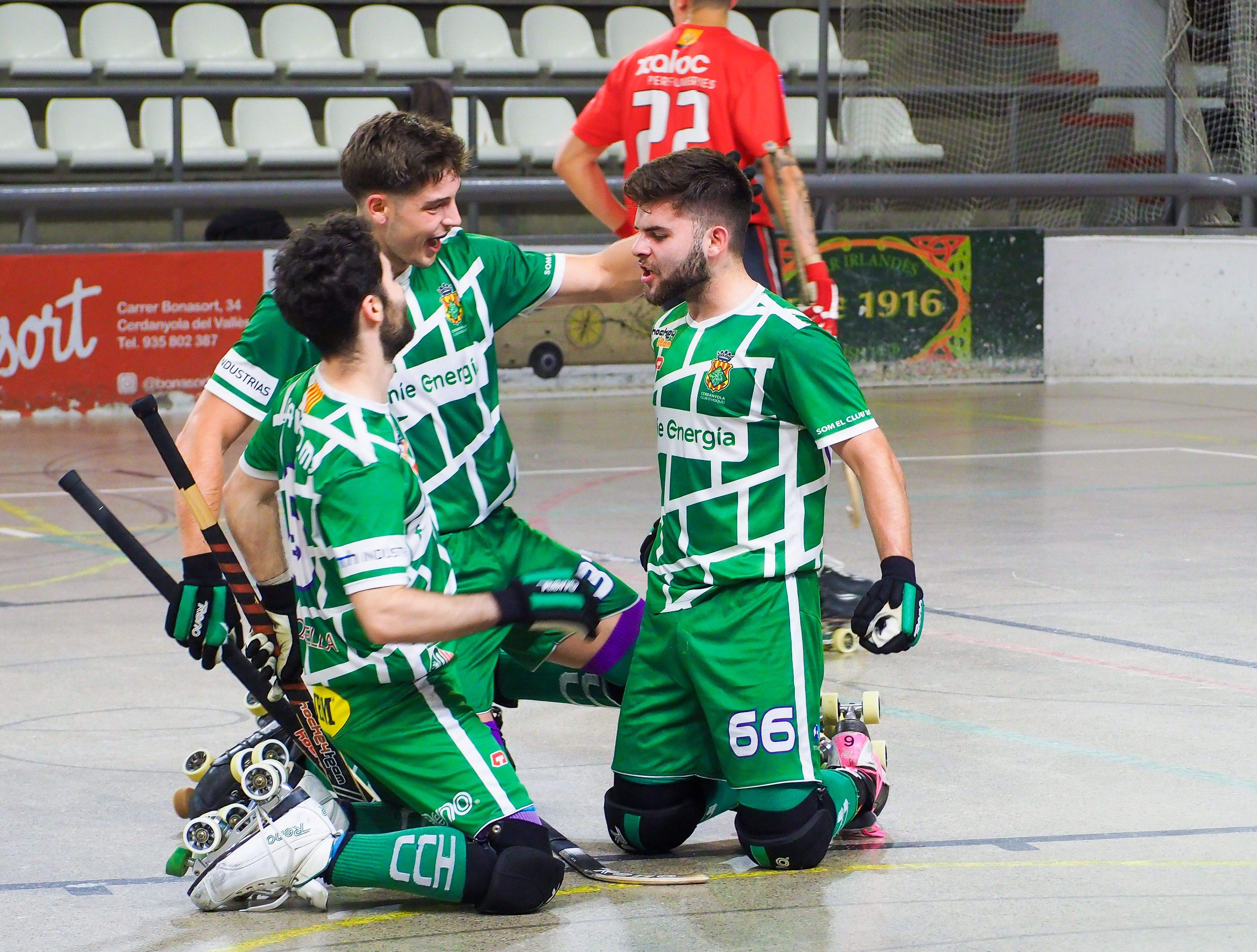 El Cerdanyola Club d'Hoquei contra el GEIG. FOTO: Mónica García Moreno
