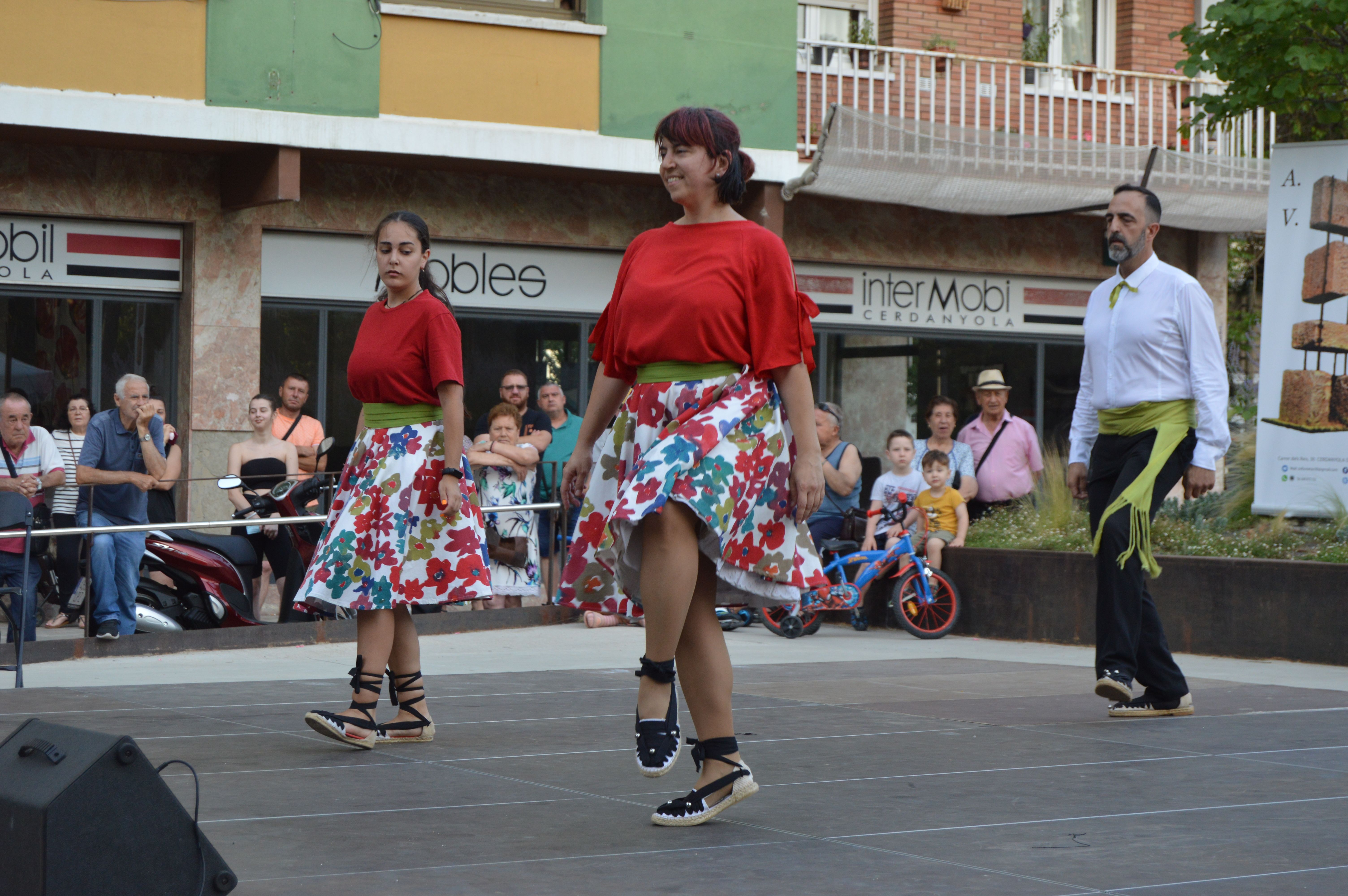 Mostra de dansa en la 40a Festa Major de Les Fontetes. FOTO: Nora Muñoz Otero