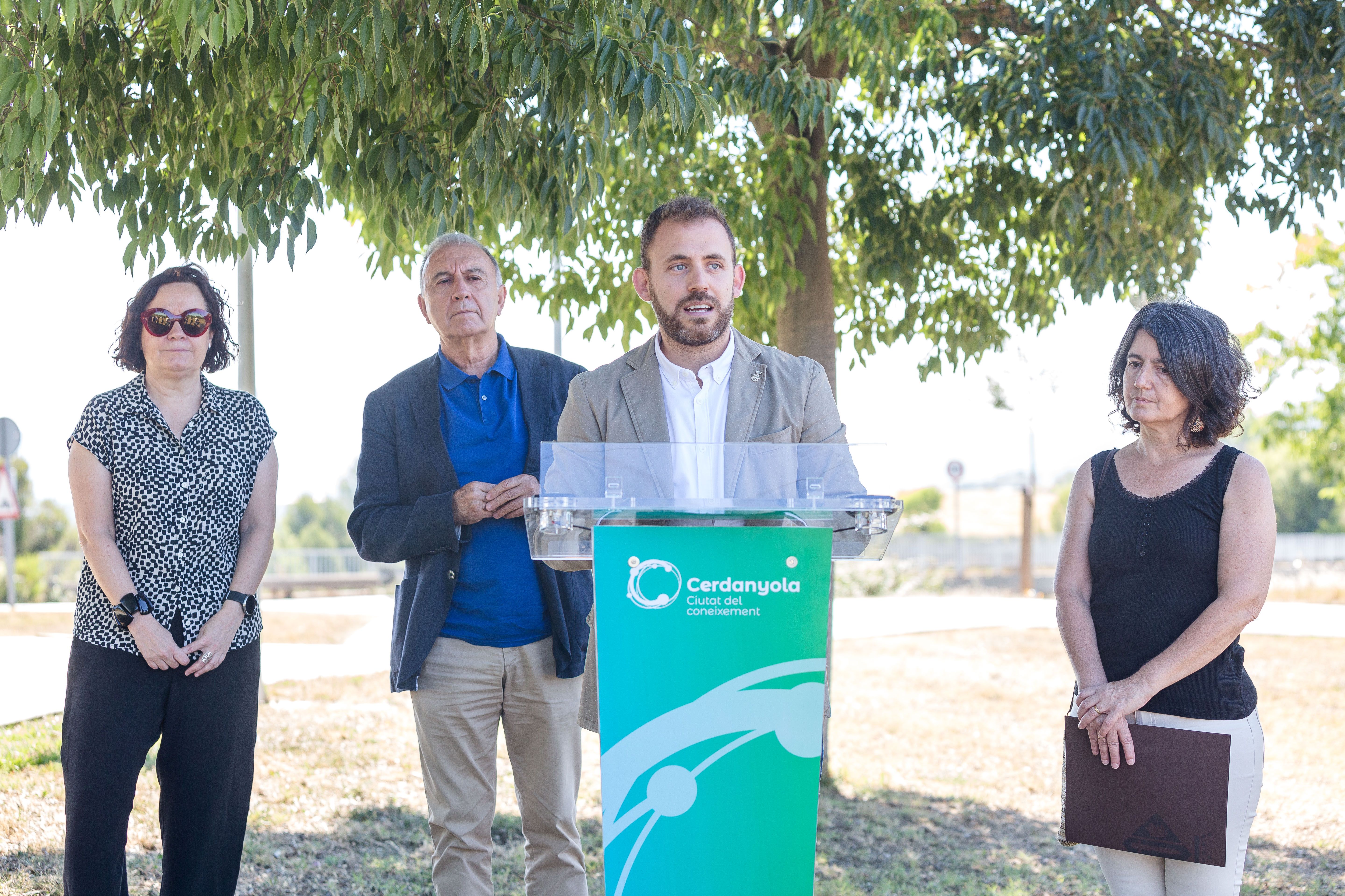 L'alcalde Carlos Cordón, la regidora Eulàlia Mimó i representants de la UAB i l'AMB en la roda de premsa del 29 de juny. FOTO, Ajuntament de Cerdanyola