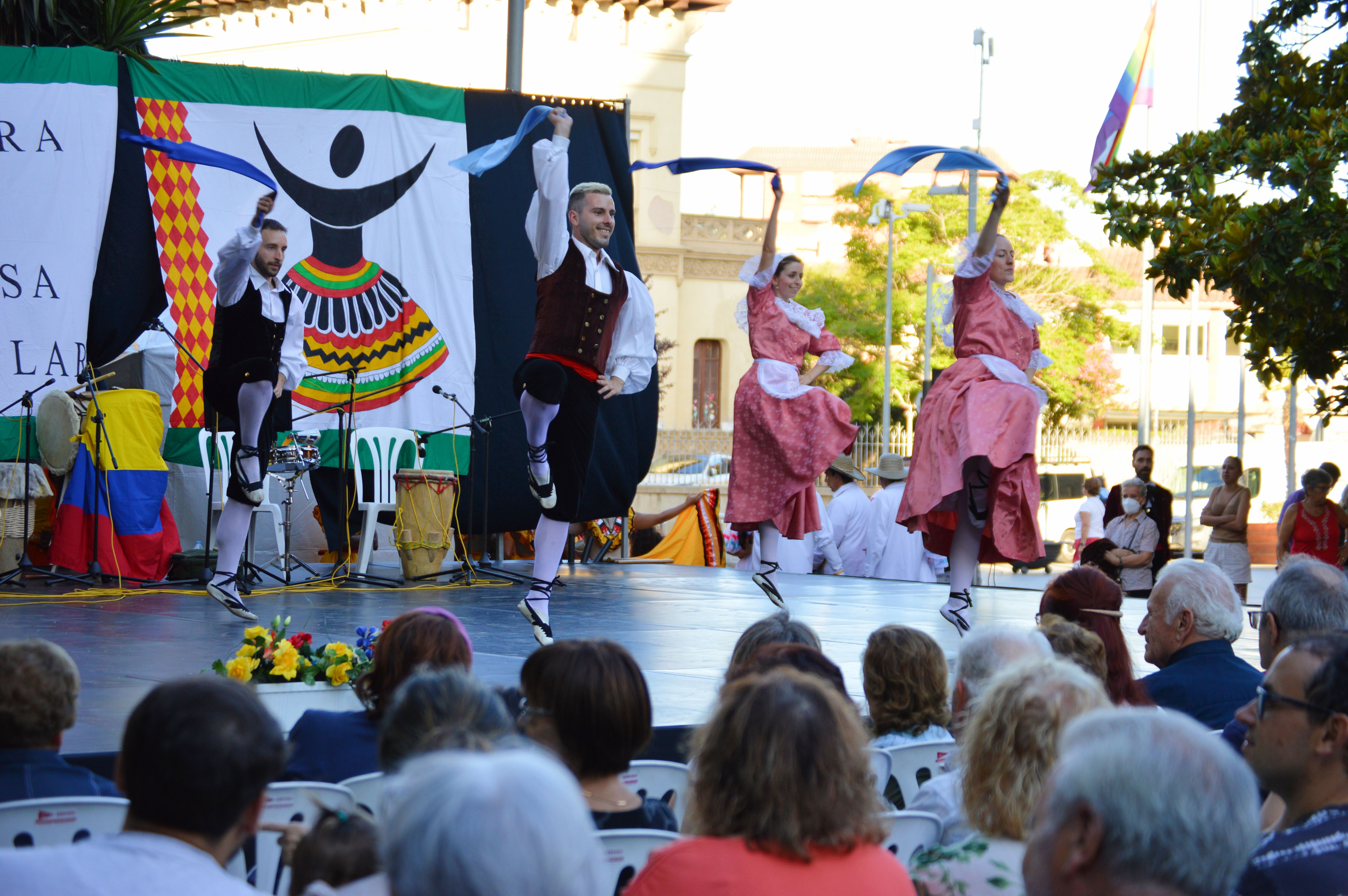 L'Esbart de Sant Marçal en la 39a Mostra Internacional de Dansa Popular. FOTO: Nora Muñoz Otero