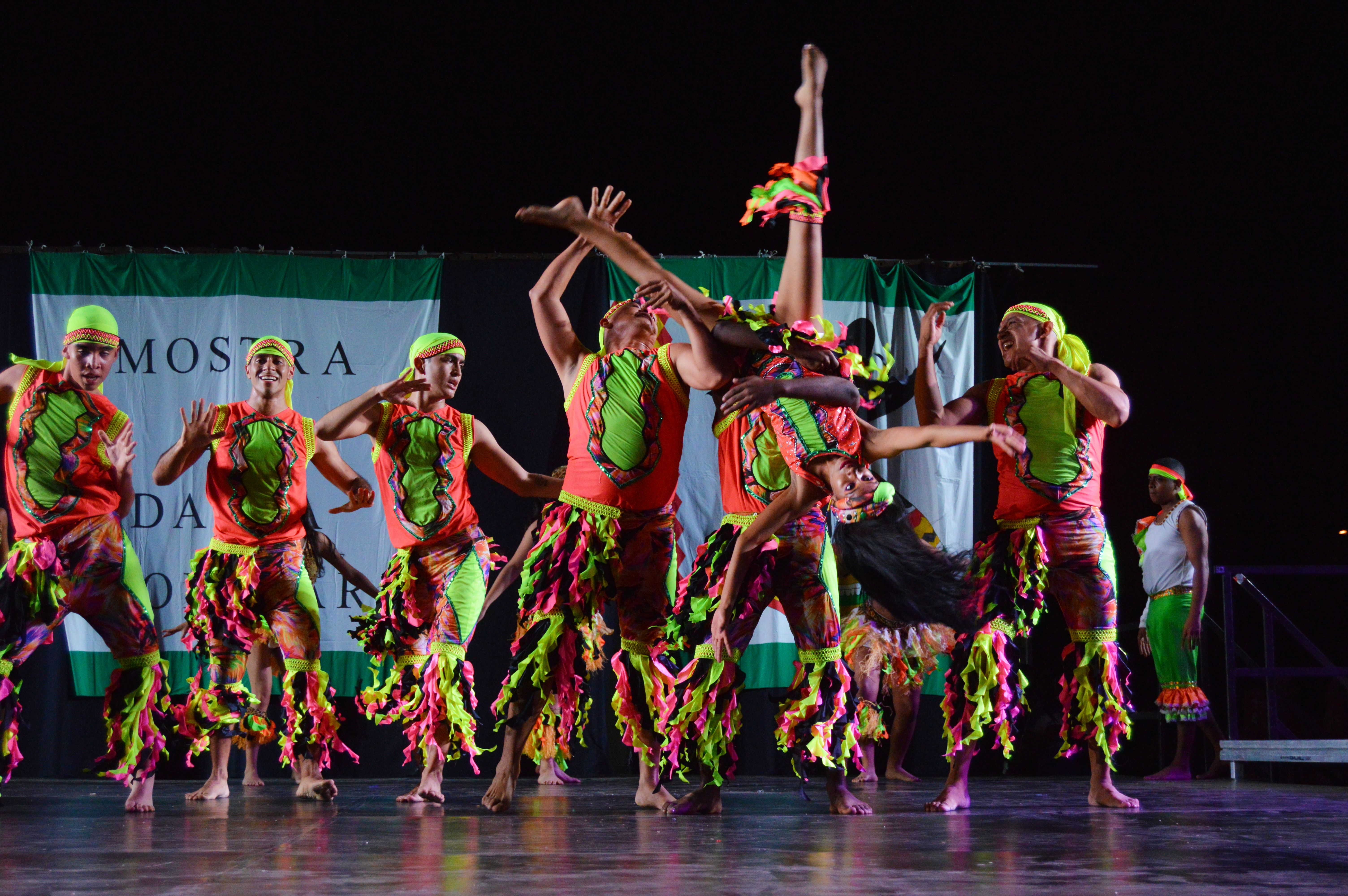 La Companyia Artística Danzar en la 39a Mostra Internacional de Dansa Popular. FOTO: Nora Muñoz Otero La Companyia Artística Danzar en la 39a Mostra Internacional de Dansa Popular. FOTO: Nora Muñoz Otero