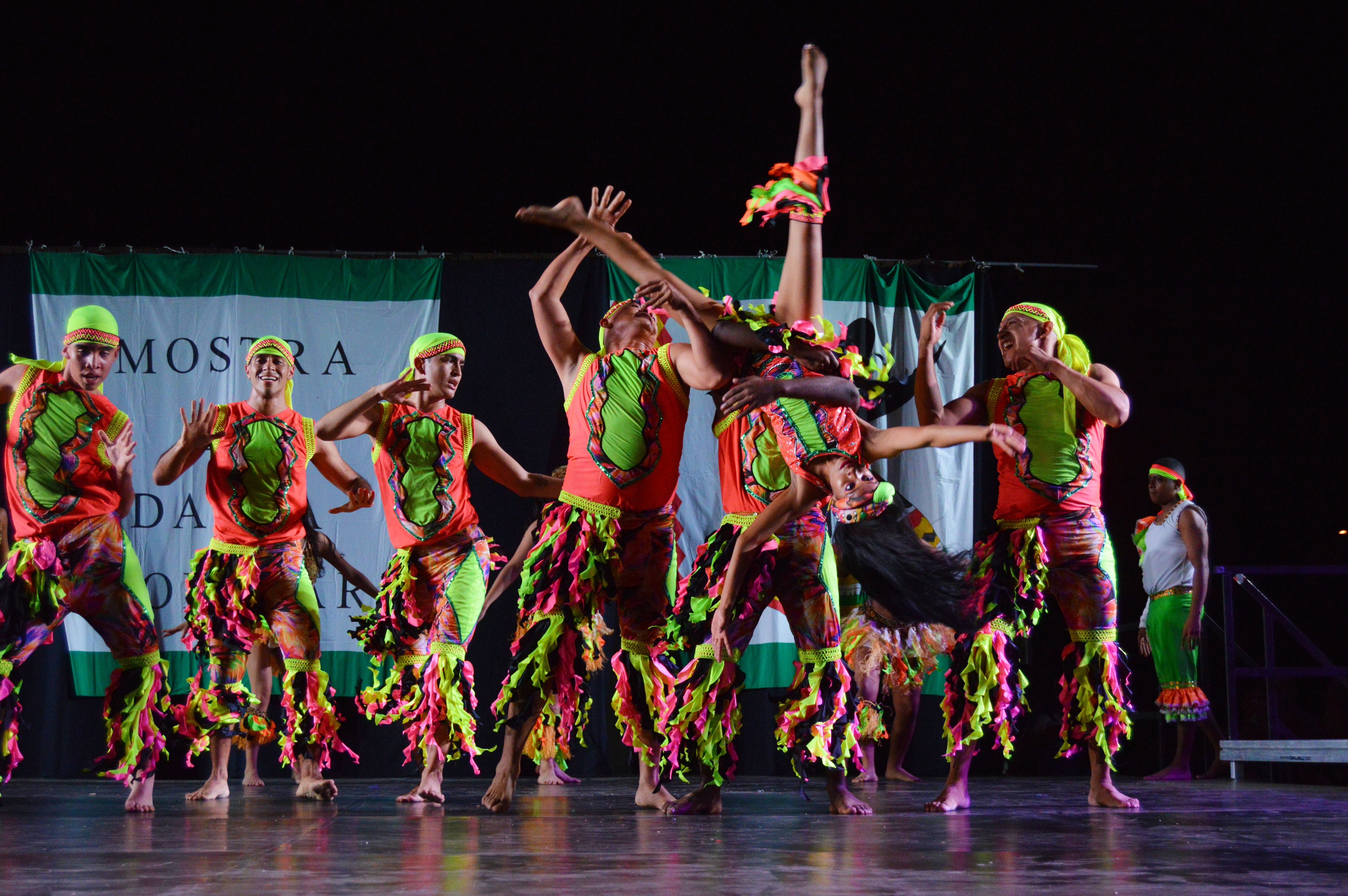 La Companyia Artística Danzar en la 39a Mostra Internacional de Dansa Popular. FOTO: Nora Muñoz Otero