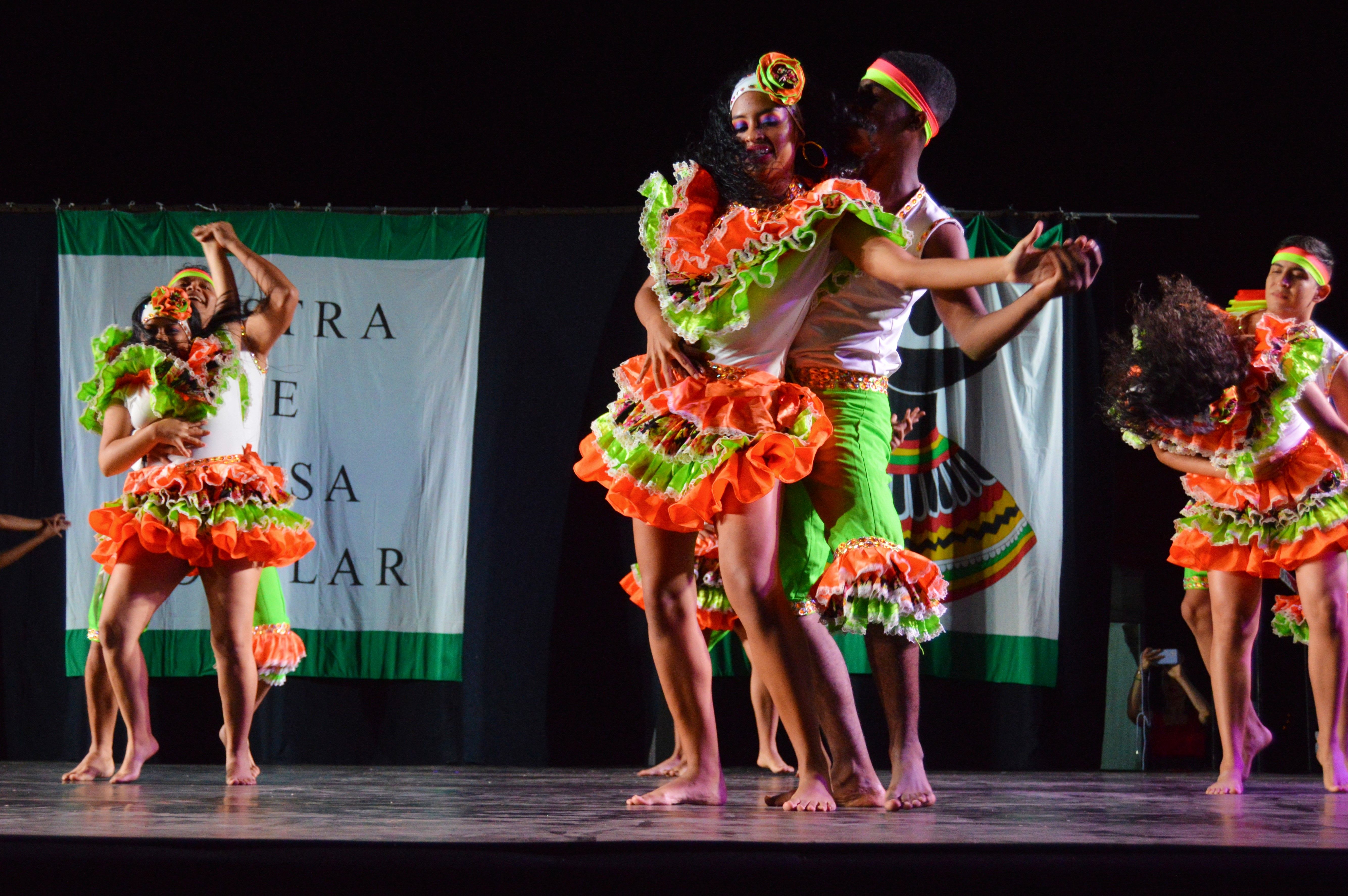 La Companyia Artística Danzar en la 39a Mostra Internacional de Dansa Popular. FOTO: Nora Muñoz Otero