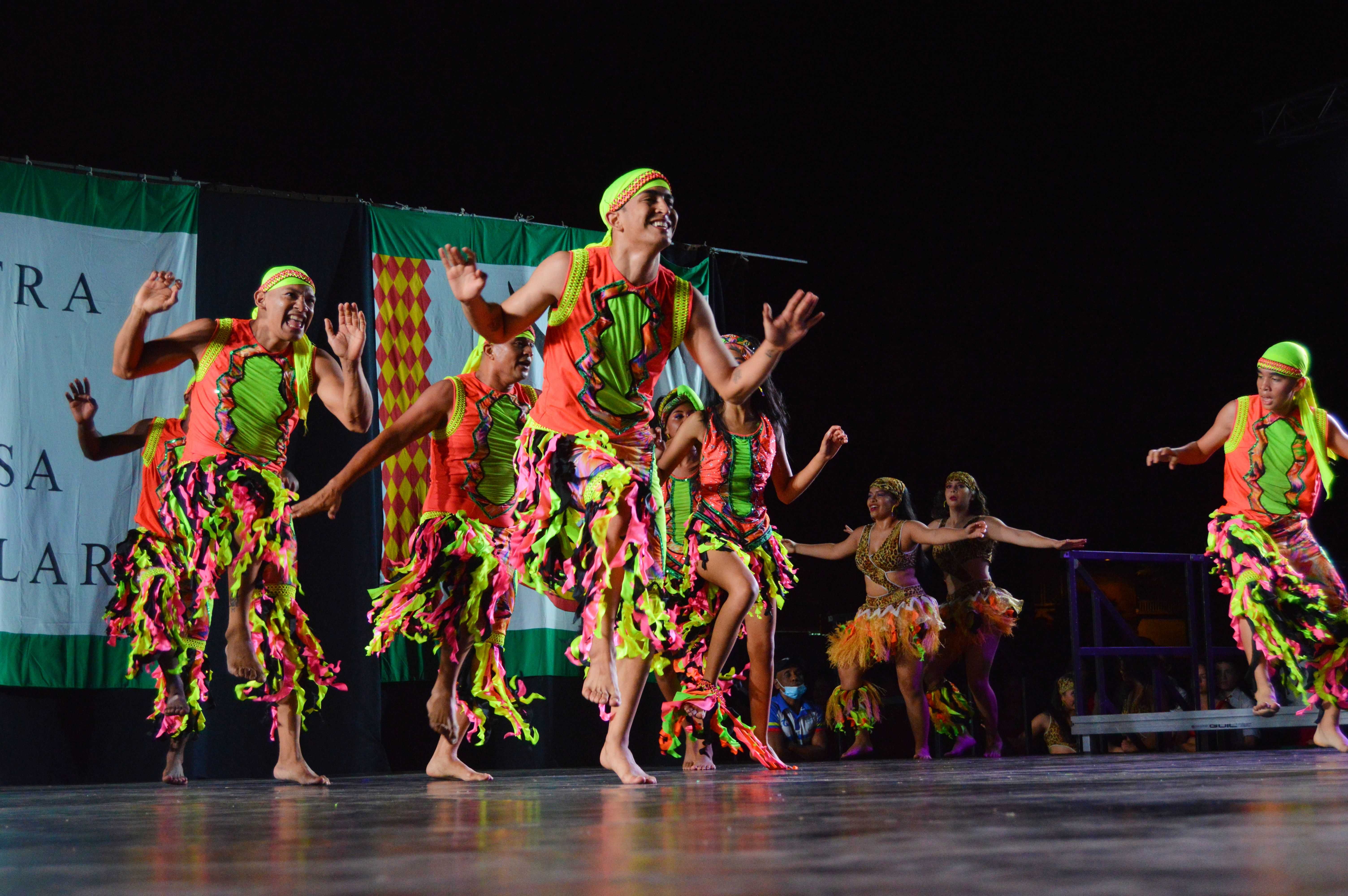 La Companyia Artística Danzar en la 39a Mostra Internacional de Dansa Popular. FOTO: Nora Muñoz Otero