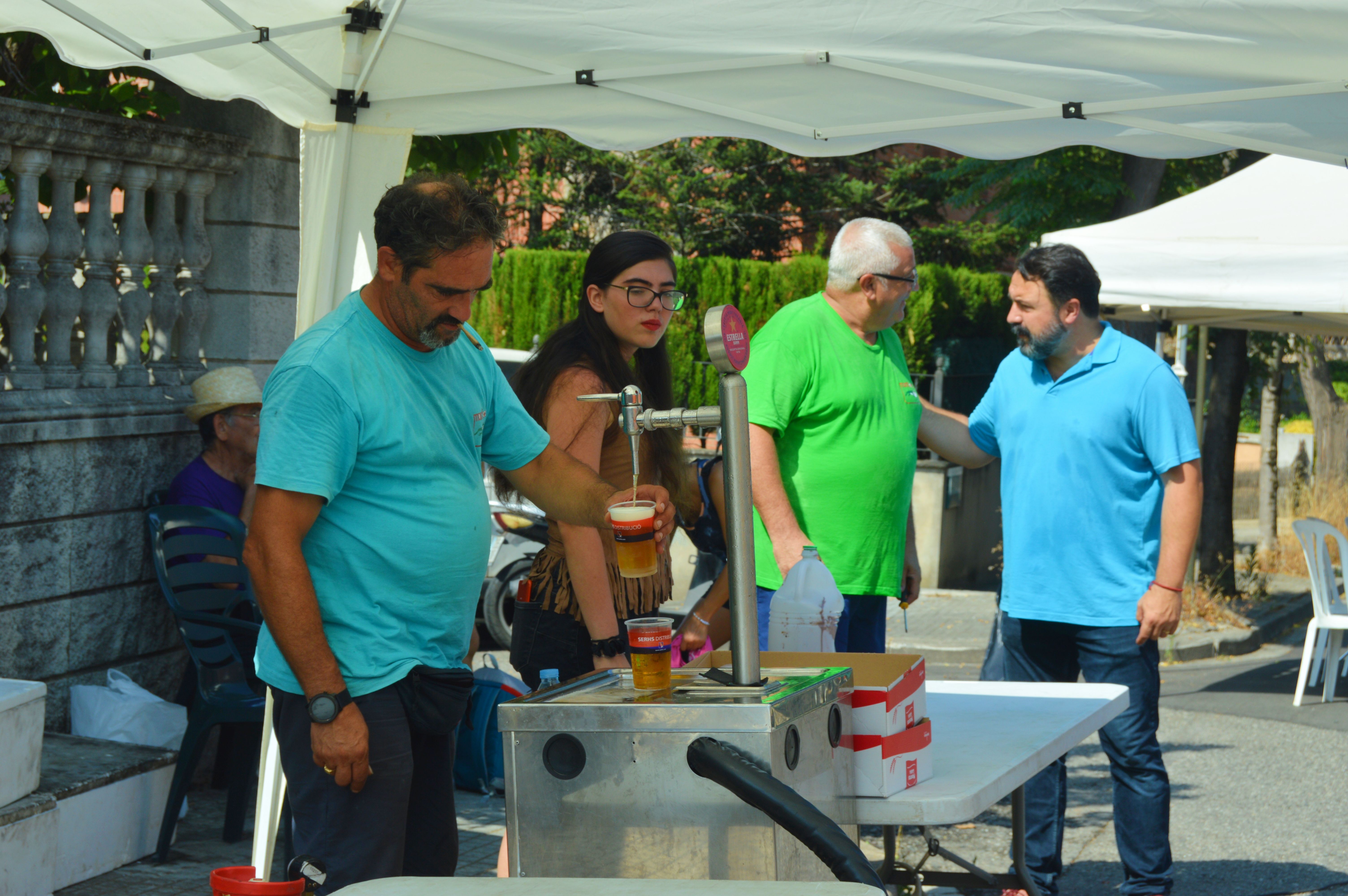 Festa infantil de l’aigua amb tobogan gegant aquàtic al barri de Montflorit. FOTO: Nora Muñoz Otero