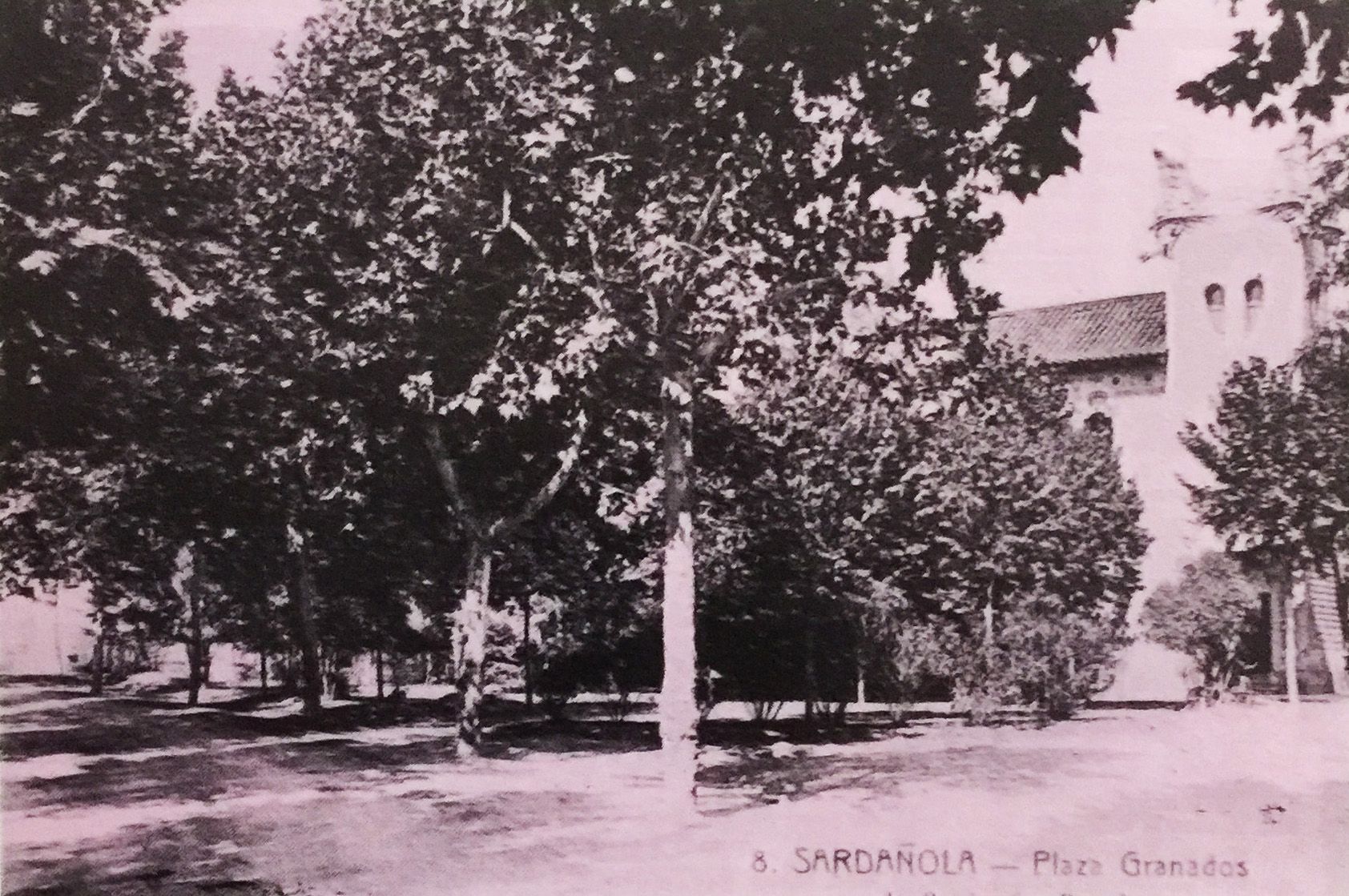 Plaça d'Enric Granados