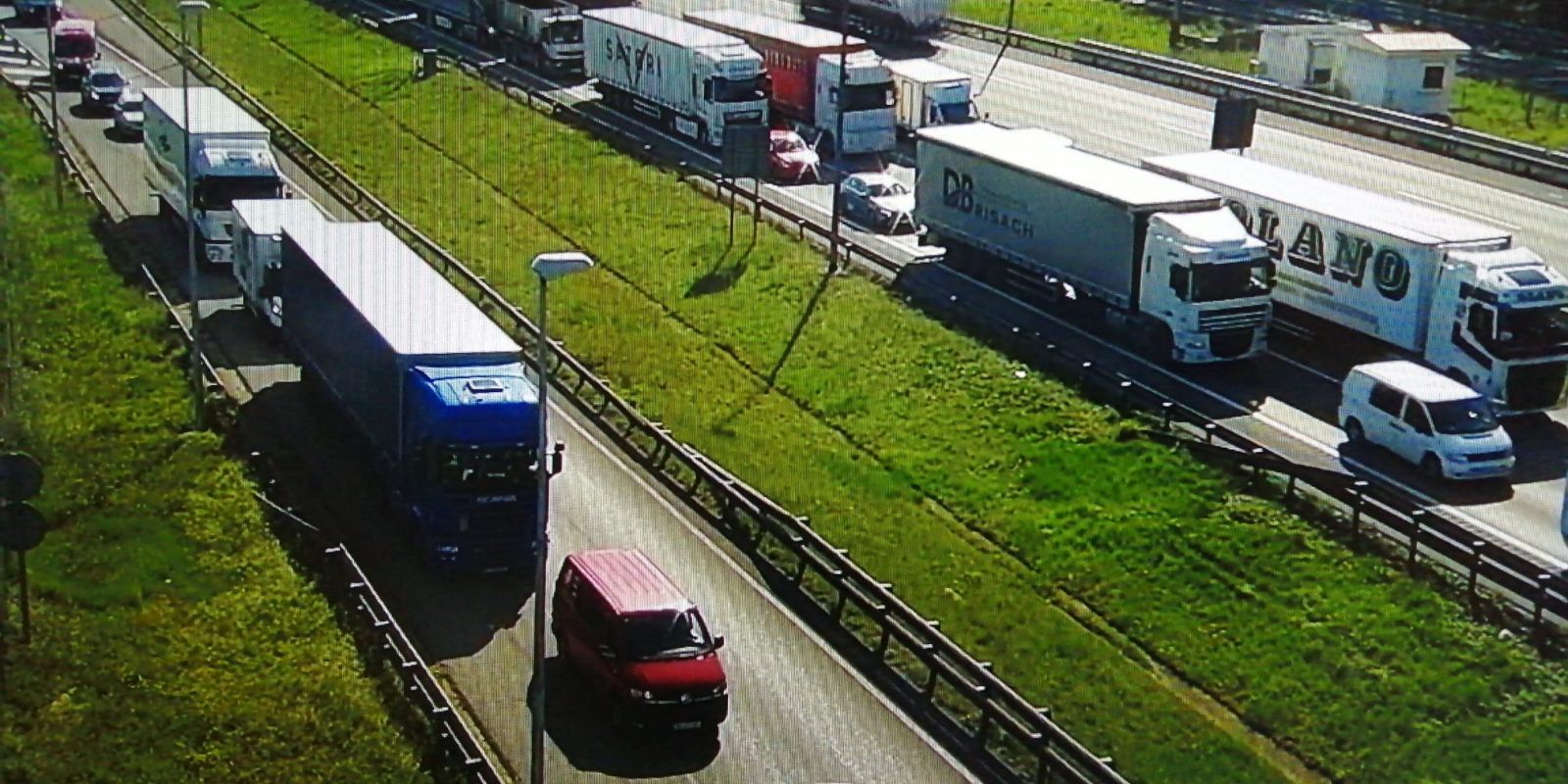 Retencions a l'AP-7. FOTO: Trànsit