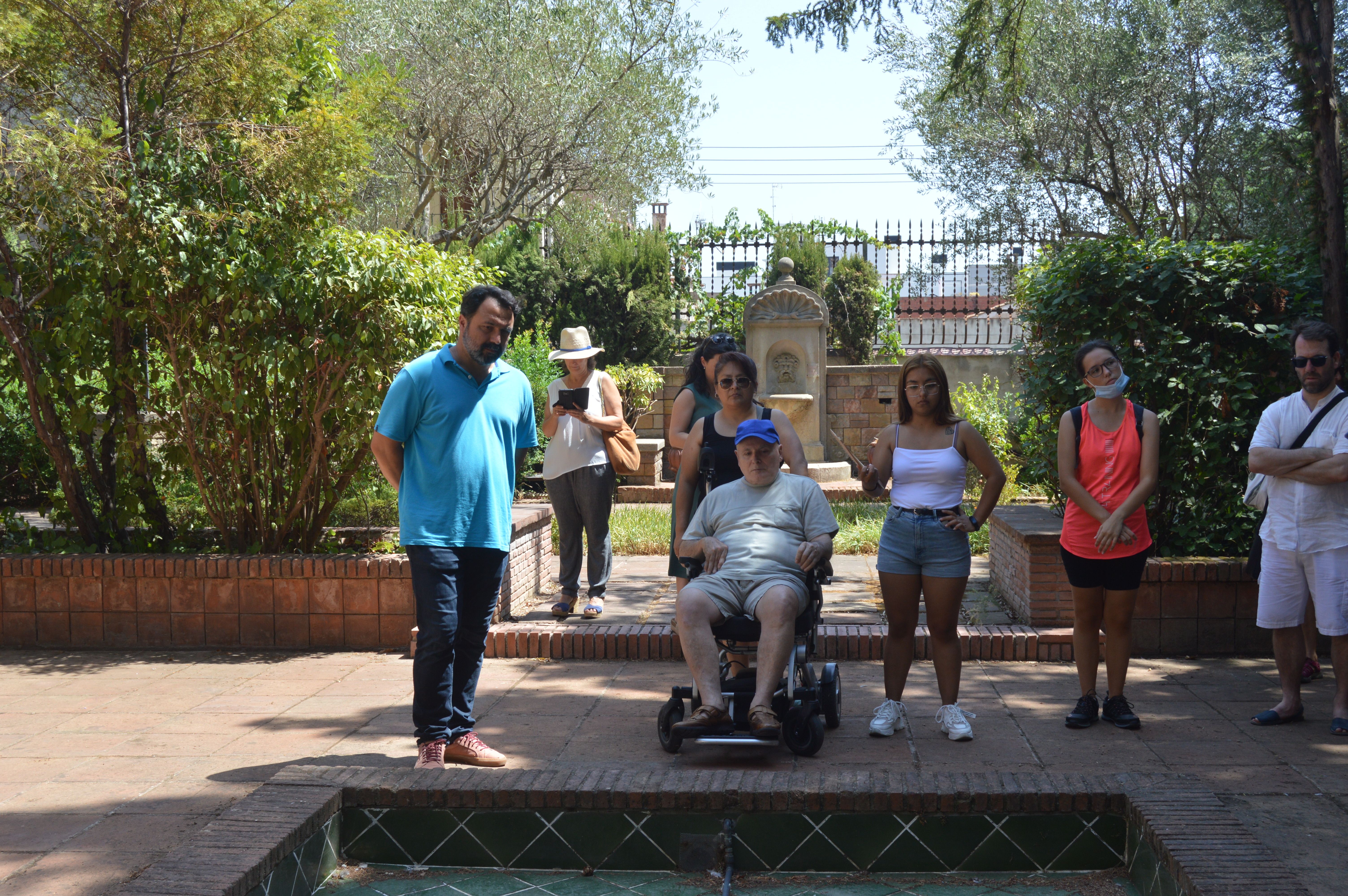 La visita acaba als jardins de Ca n'Ortadó. FOTO: Nora Muñoz Otero