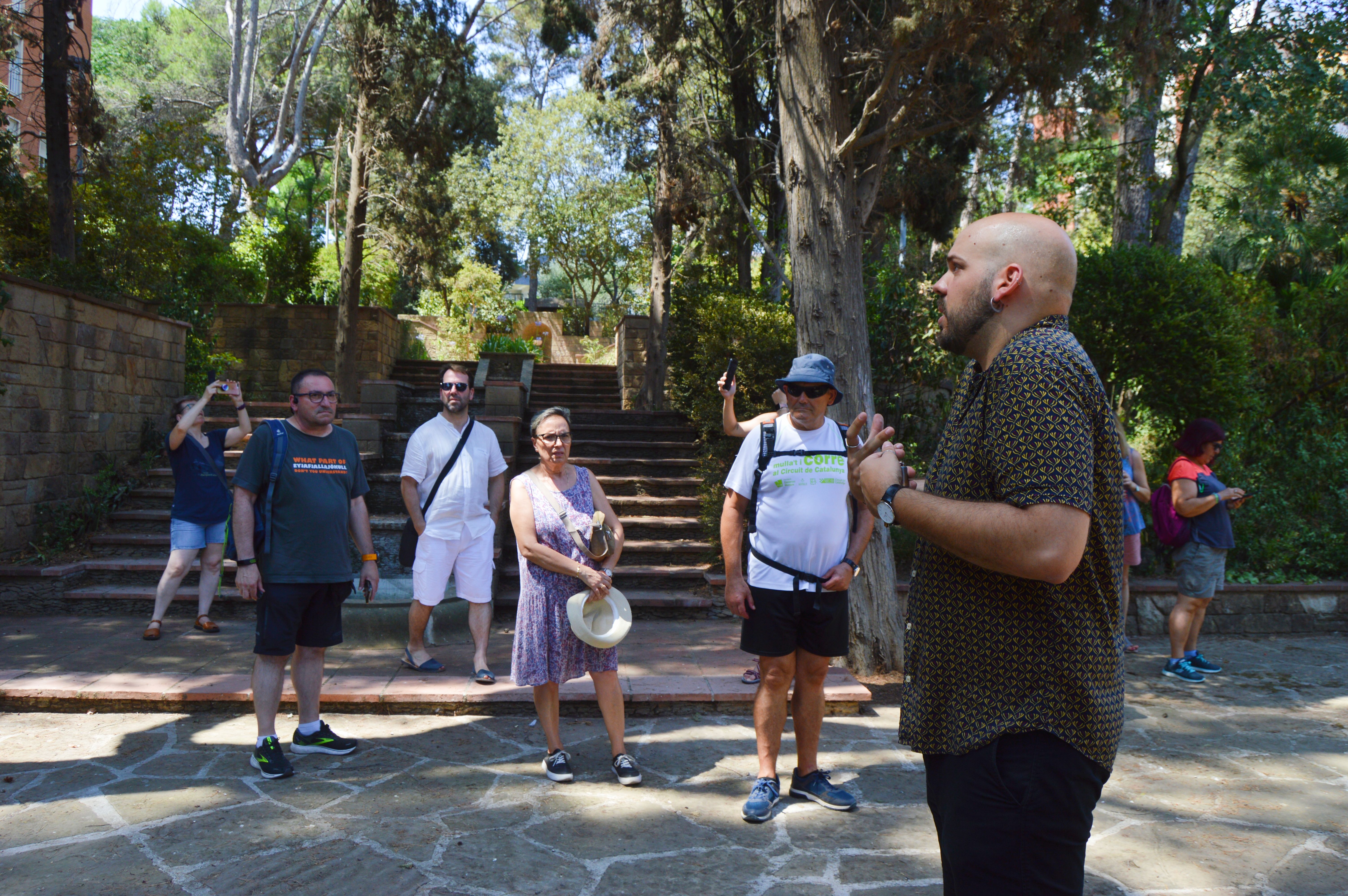 La visita acaba als jardins de Ca n'Ortadó. FOTO: Nora Muñoz Otero La visita acaba als jardins de Ca n'Ortadó. FOTO: Nora Muñoz Otero