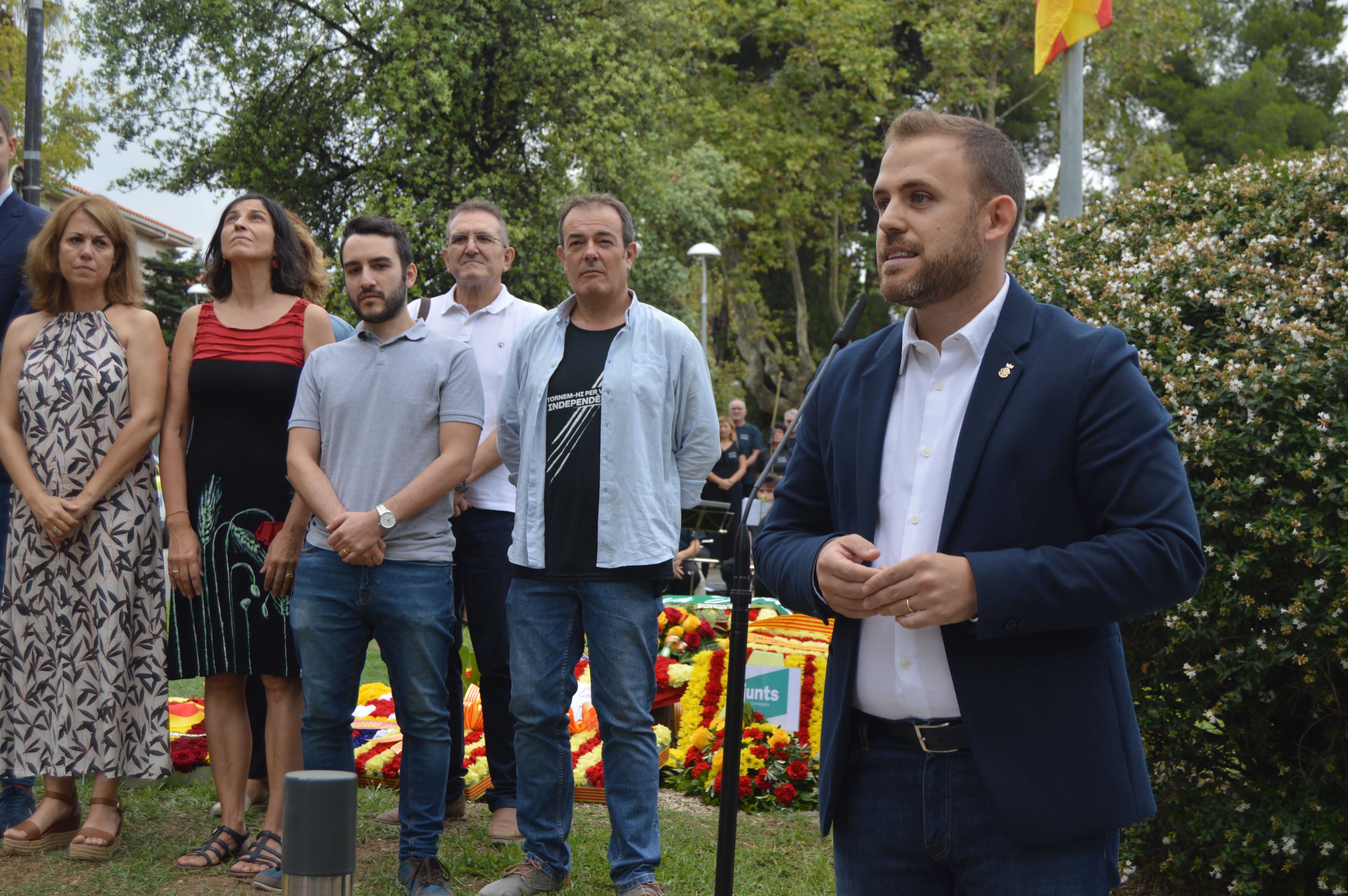 Carlos Cordón després de fer l'ofrenda institucional en la Diada. FOTO: Nora MO