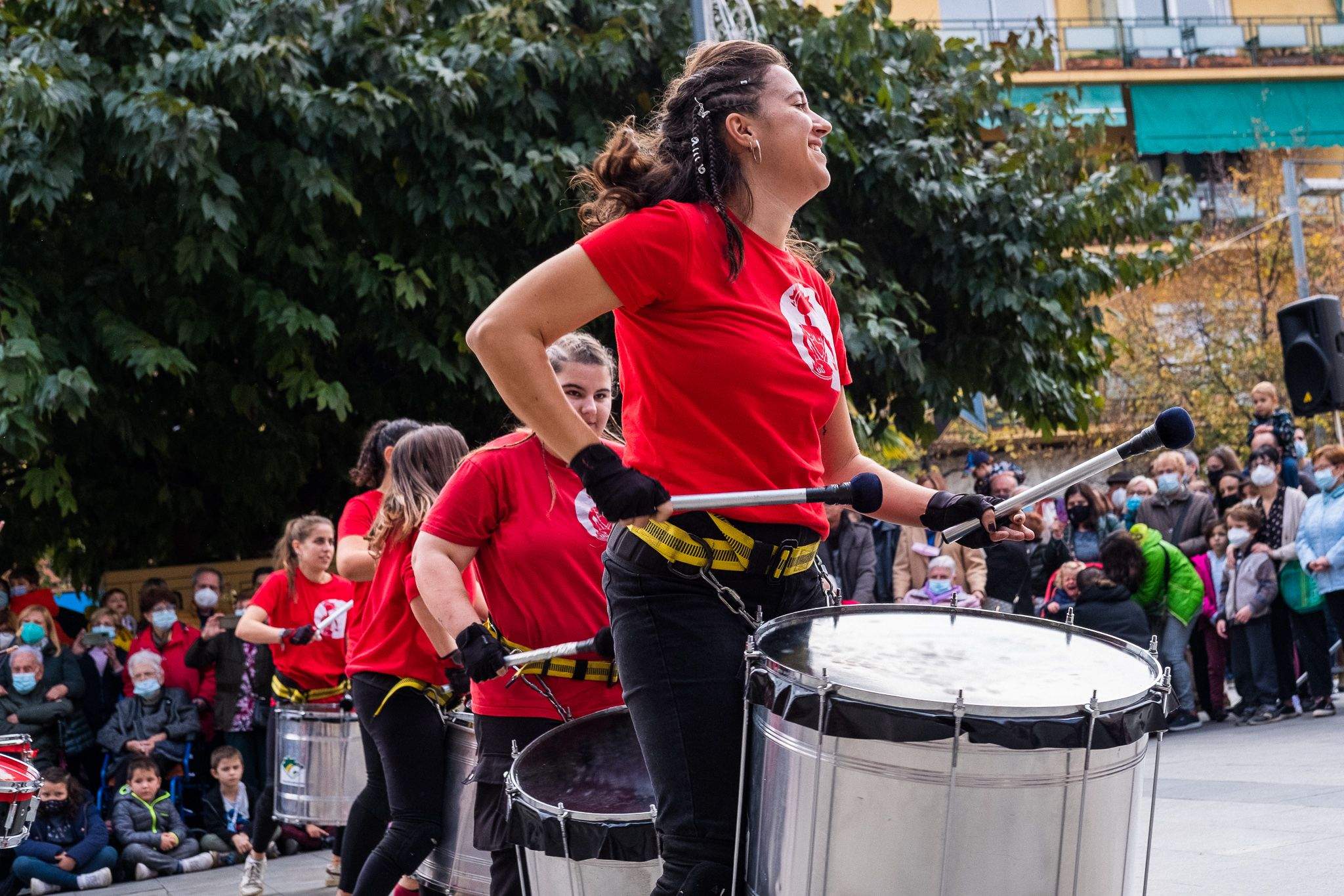 Batúcamela durant la Matinal de Cultura Popular de la Festa Major de Sant Martí 2021. FOTO: Ale Gómez